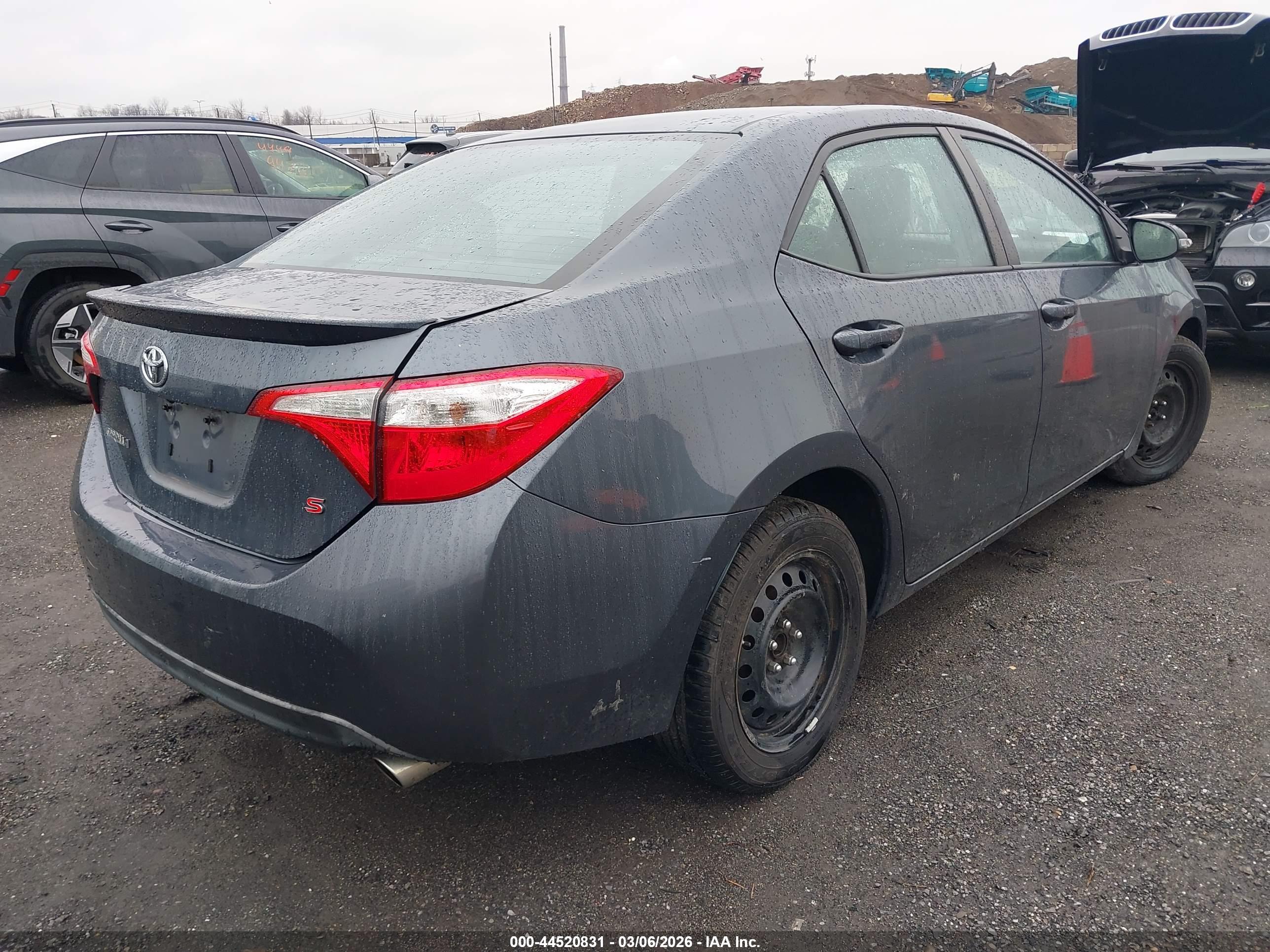 TOYOTA COROLLA image 4