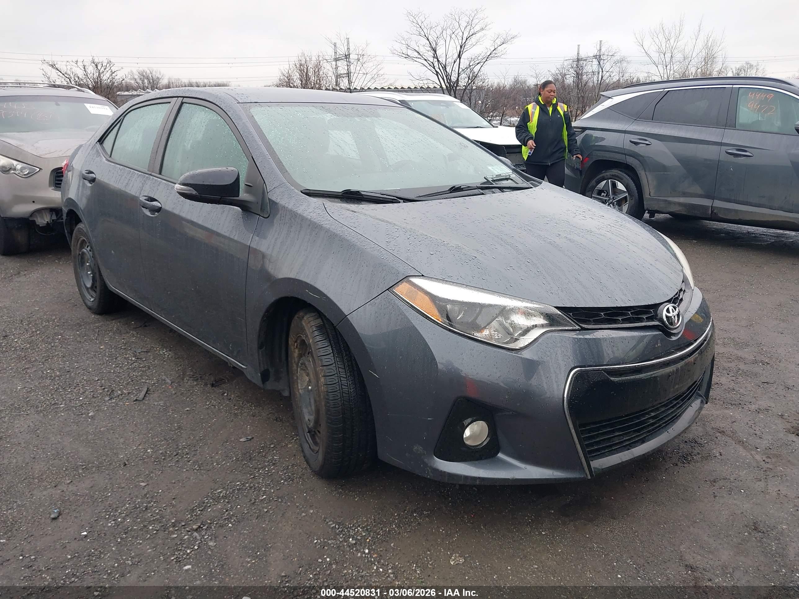 TOYOTA COROLLA image 6