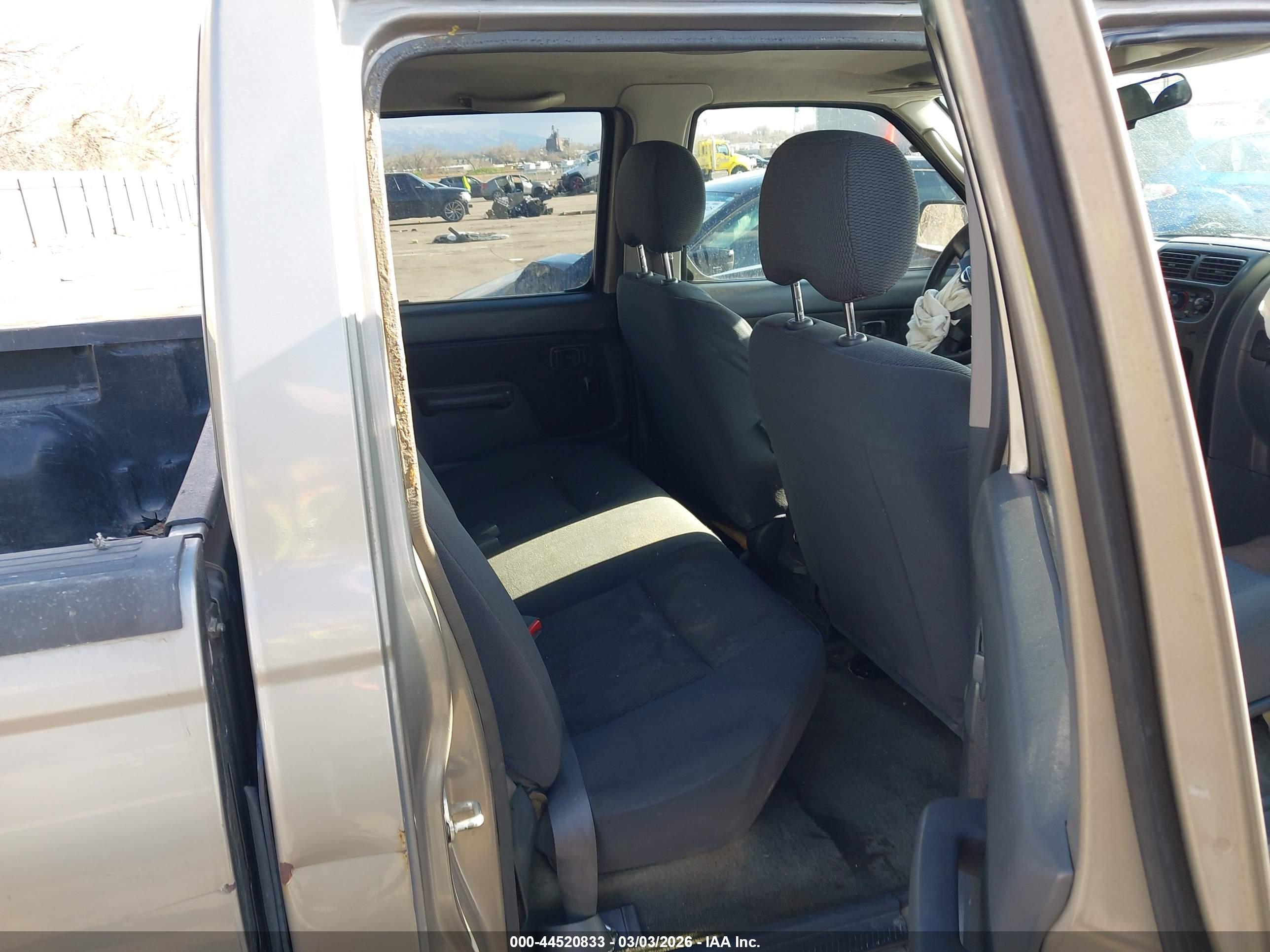 NISSAN FRONTIER image 8