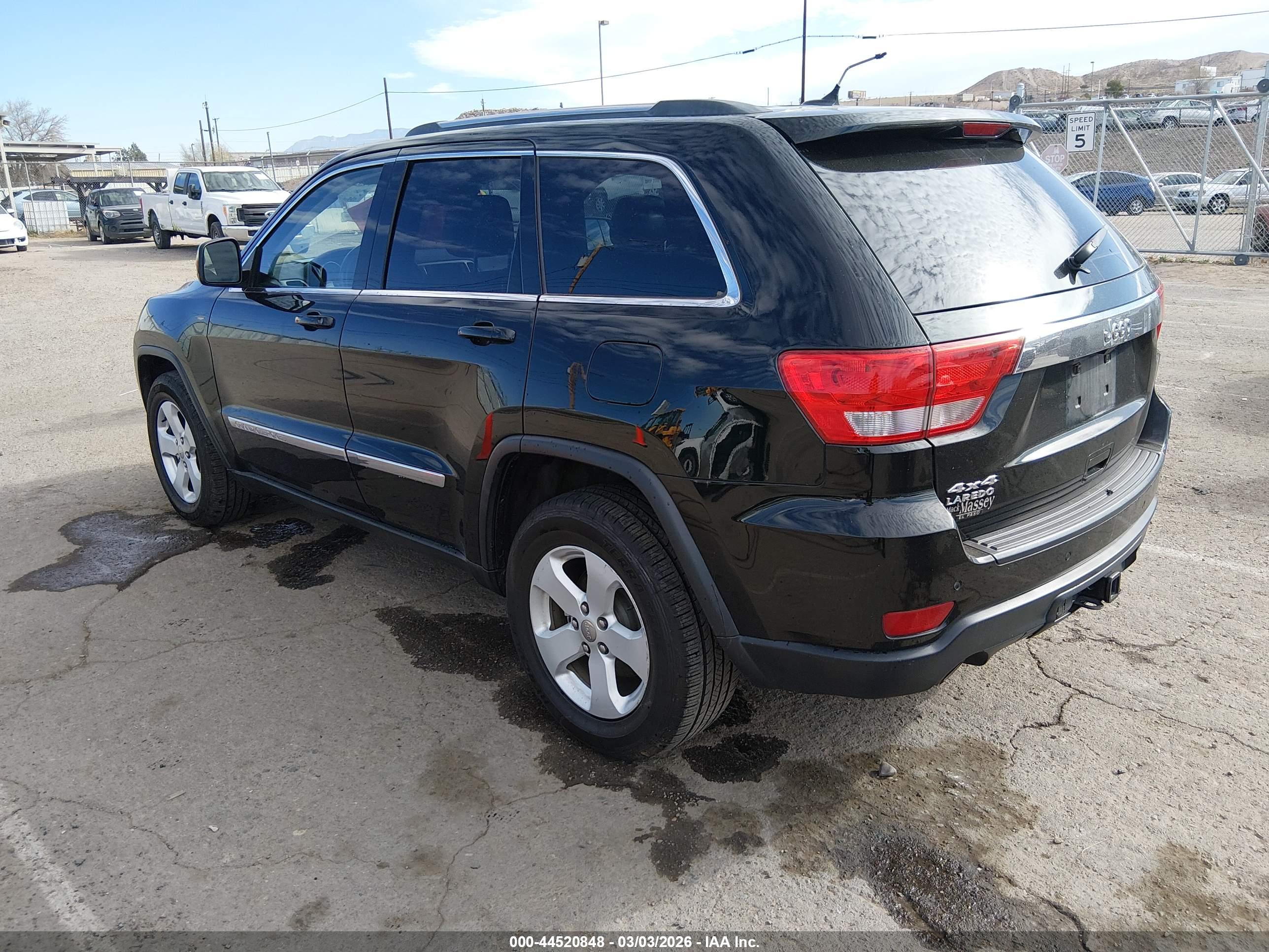 JEEP GRAND image 3