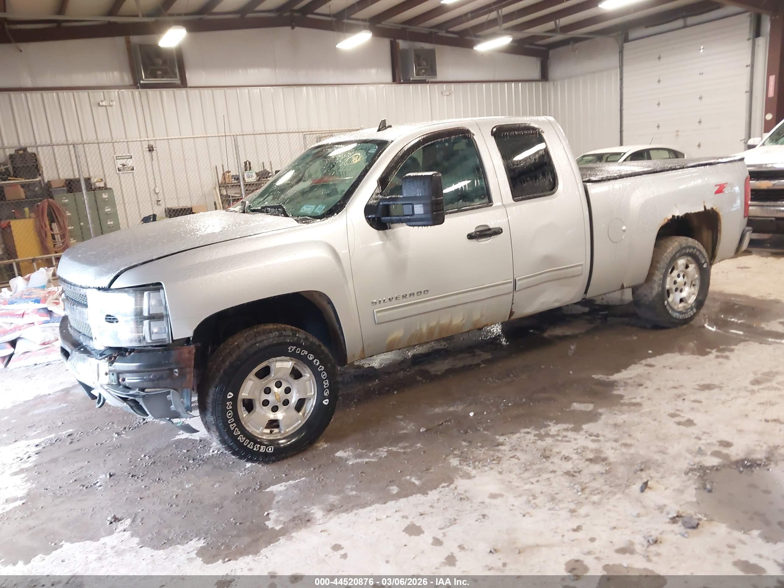 CHEVROLET SILVERADO image 2