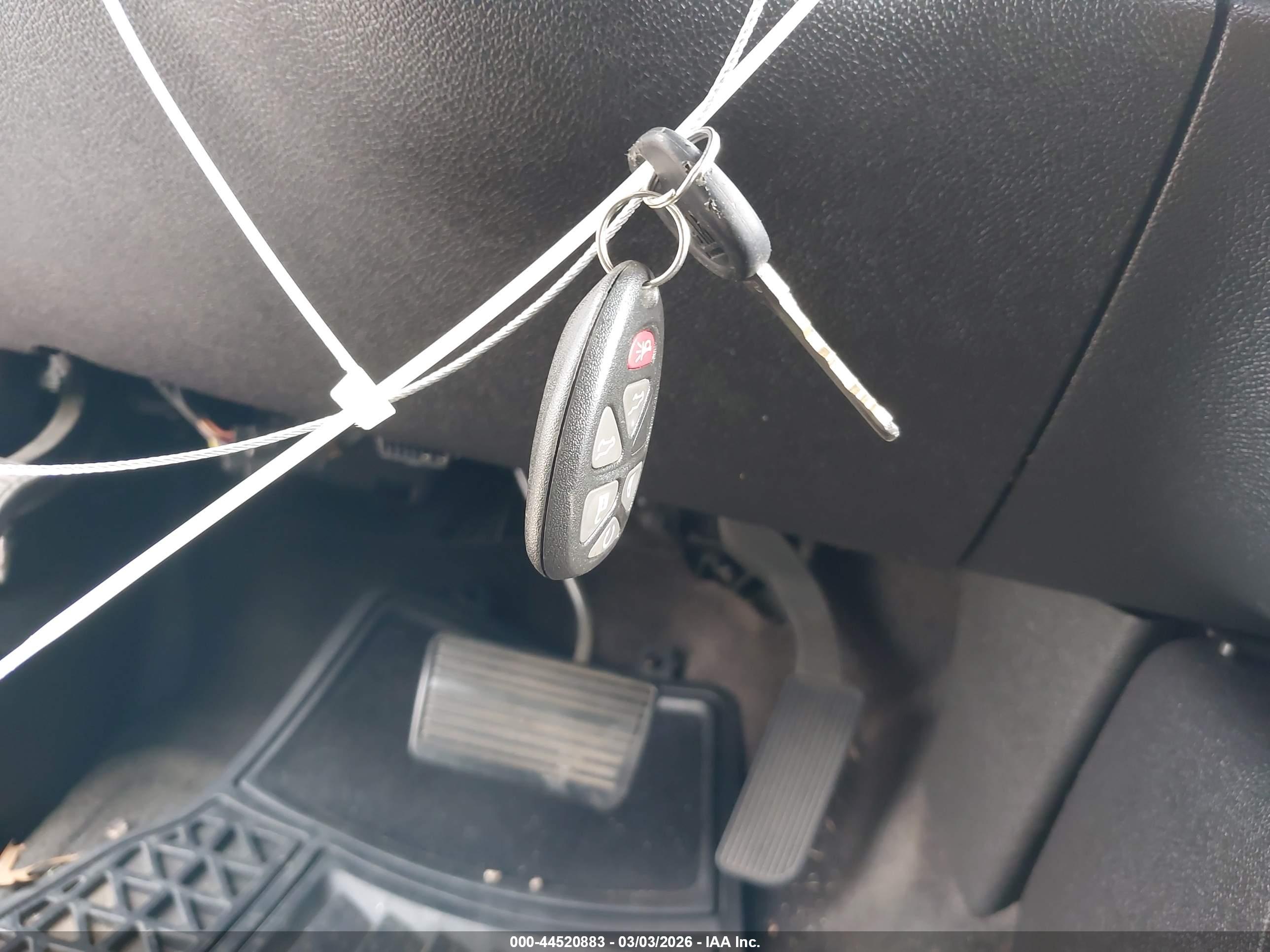 GMC YUKON image 11