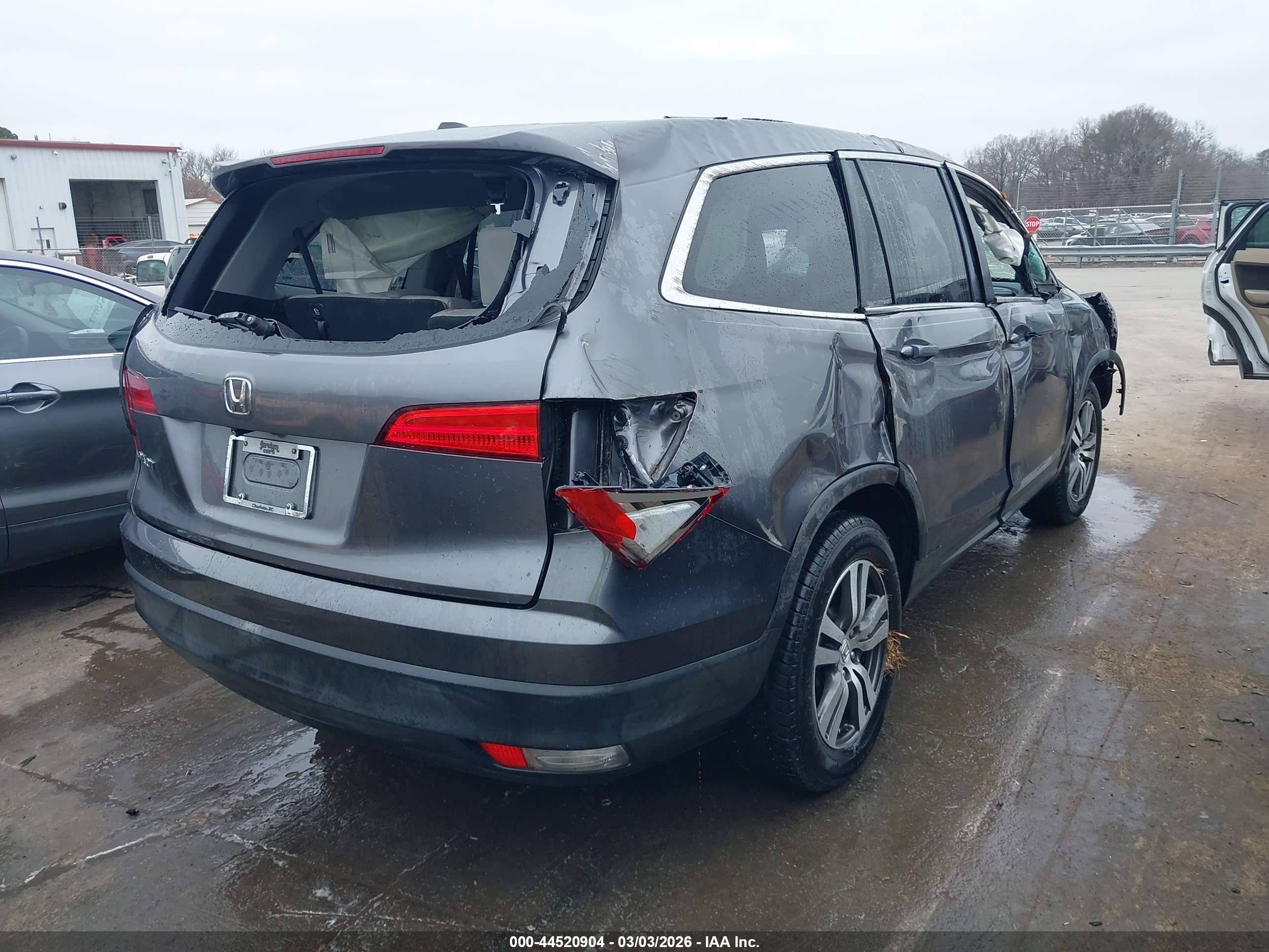 HONDA PILOT image 4