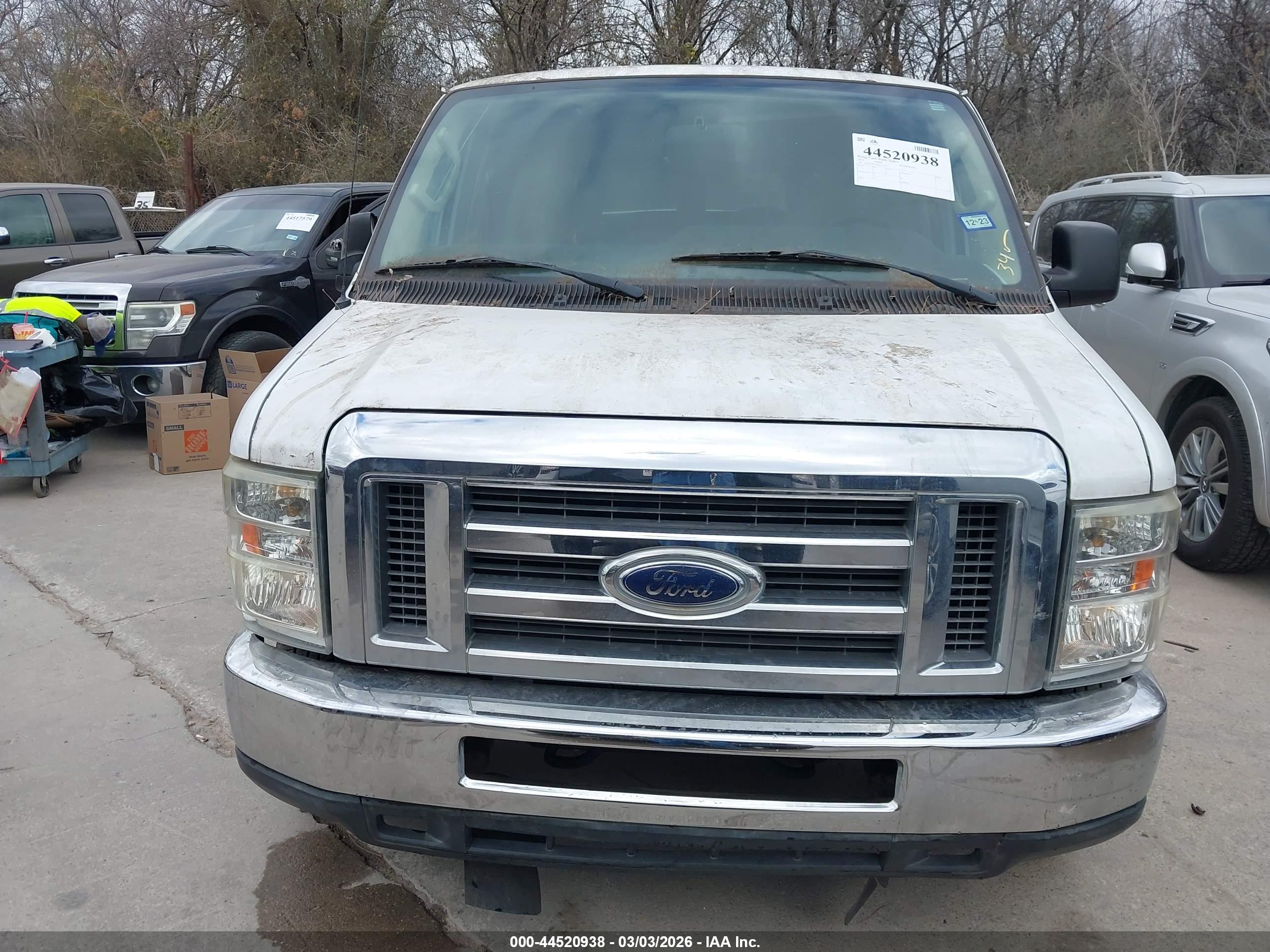 FORD E-350 image 6