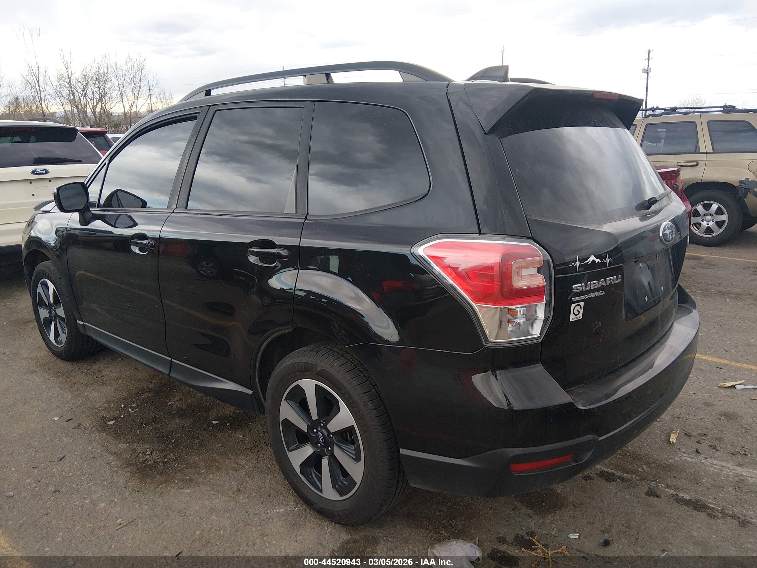 SUBARU FORESTER image 3