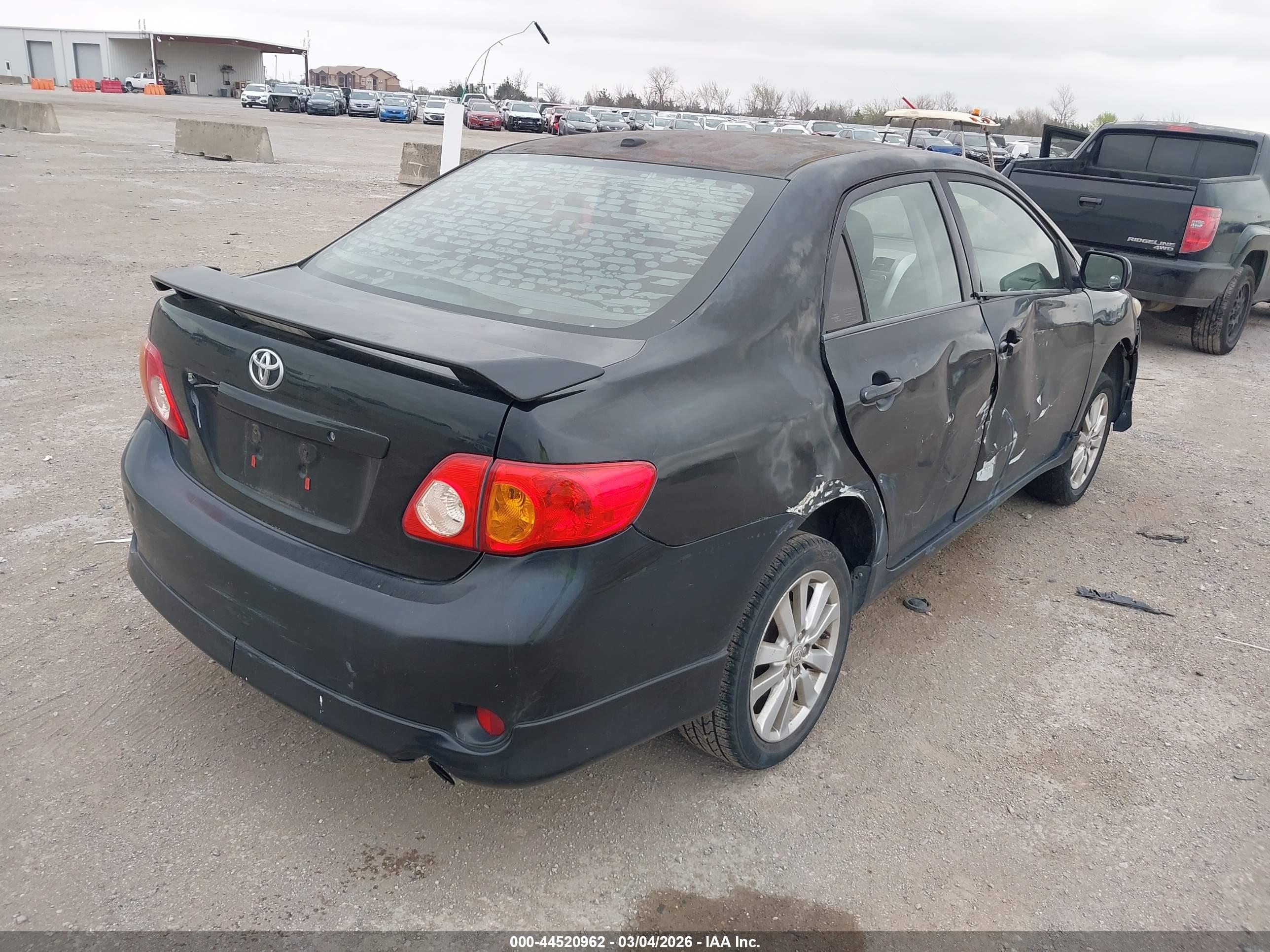TOYOTA COROLLA image 4