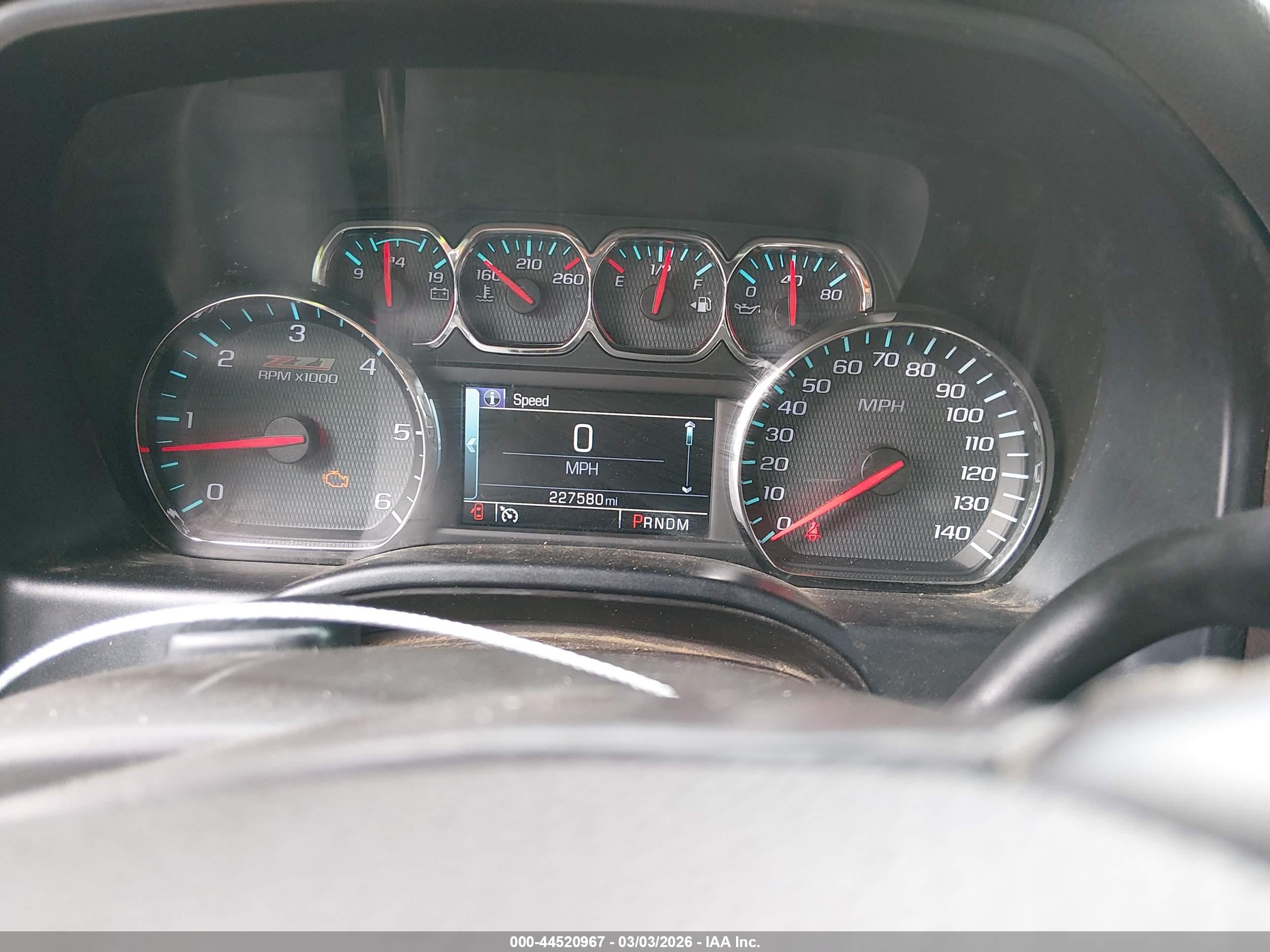 CHEVROLET SILVERADO image 7