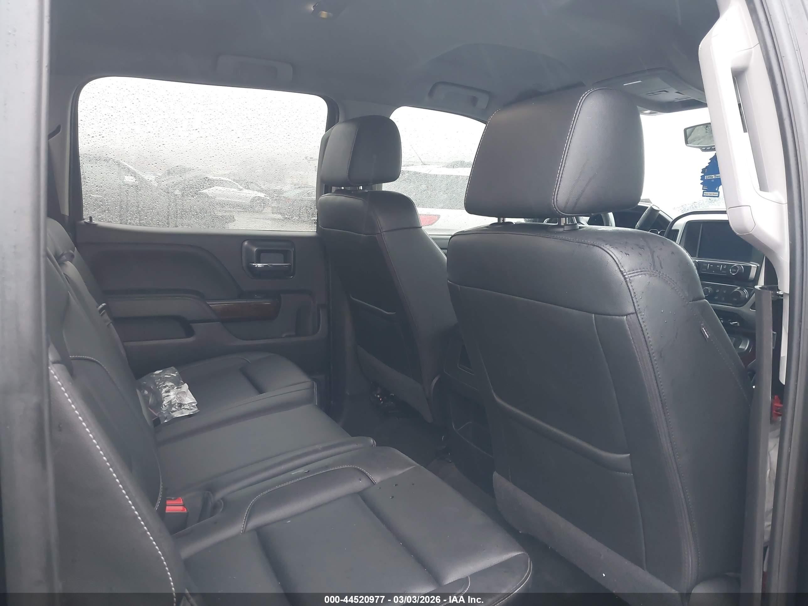 GMC SIERRA image 8