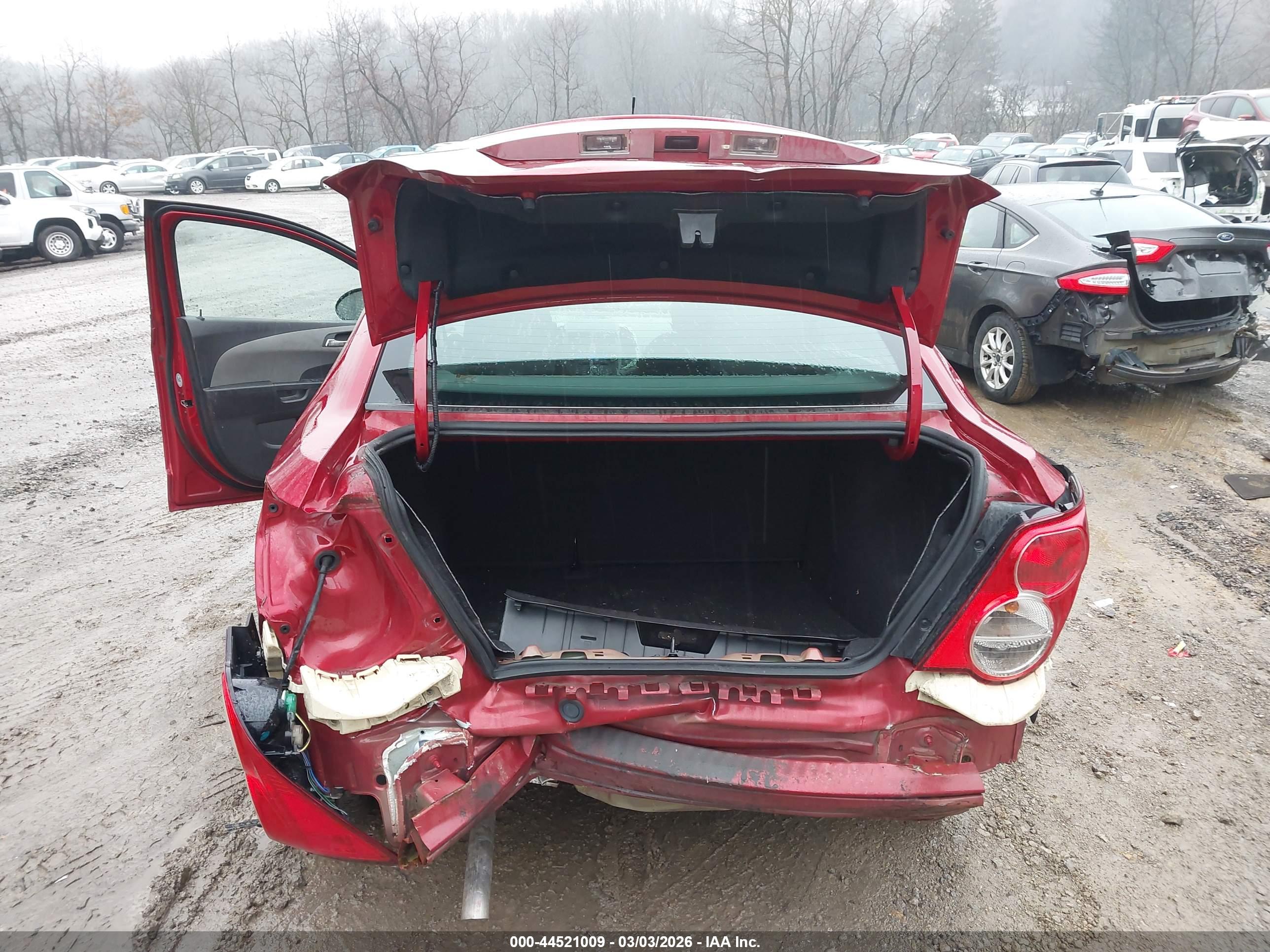 CHEVROLET SONIC image 6