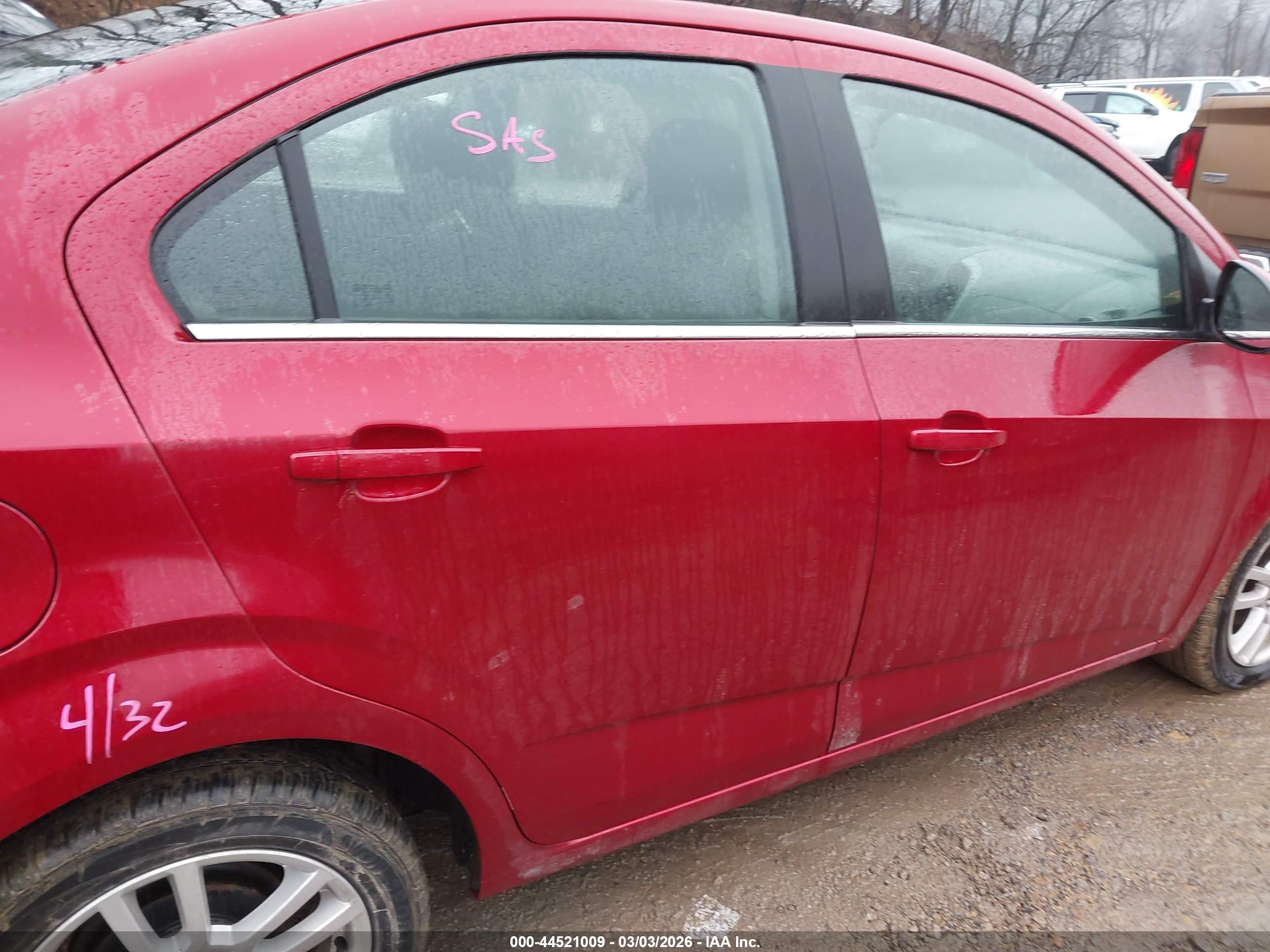 CHEVROLET SONIC image 8