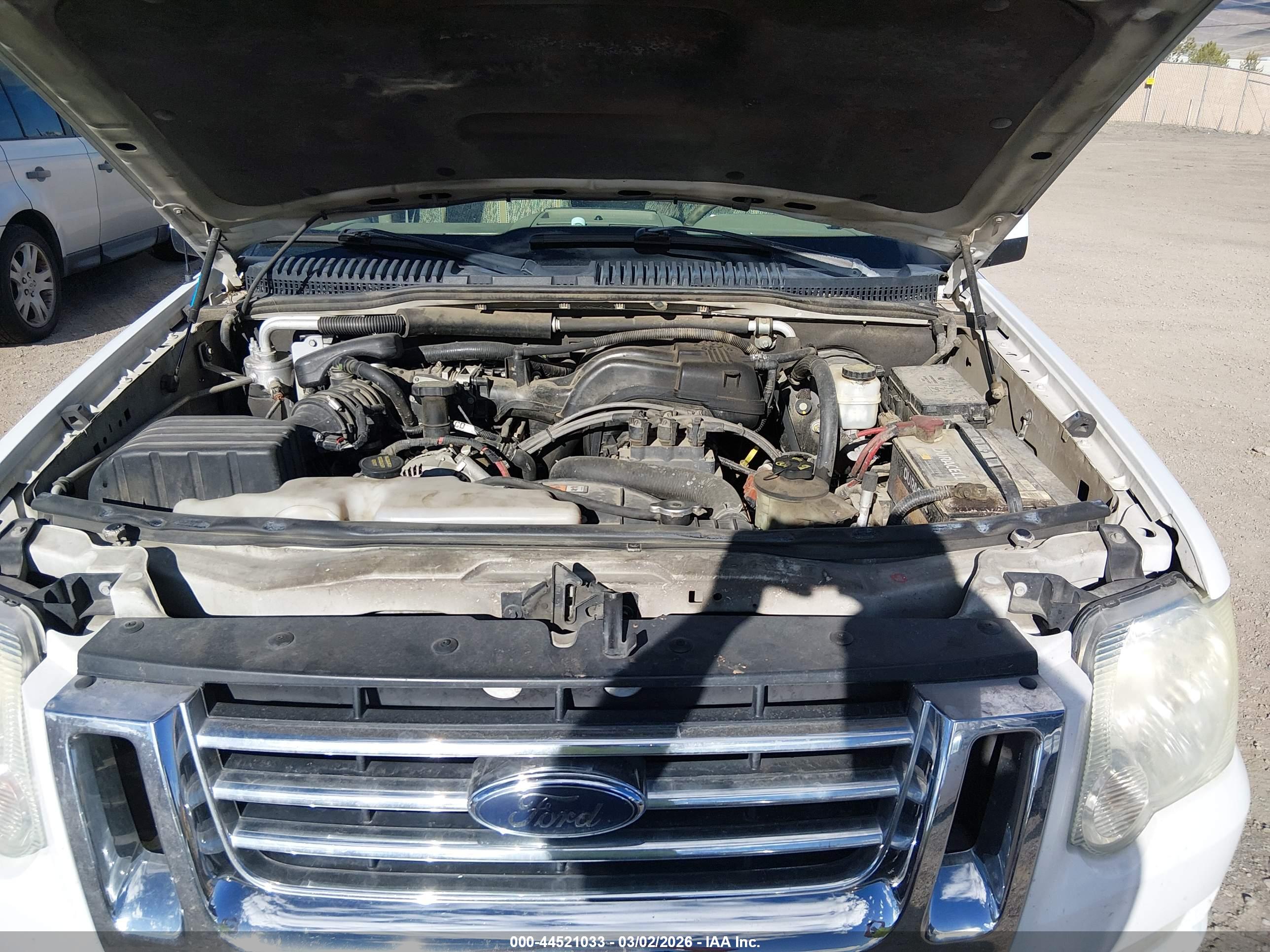FORD EXPLORER image 10