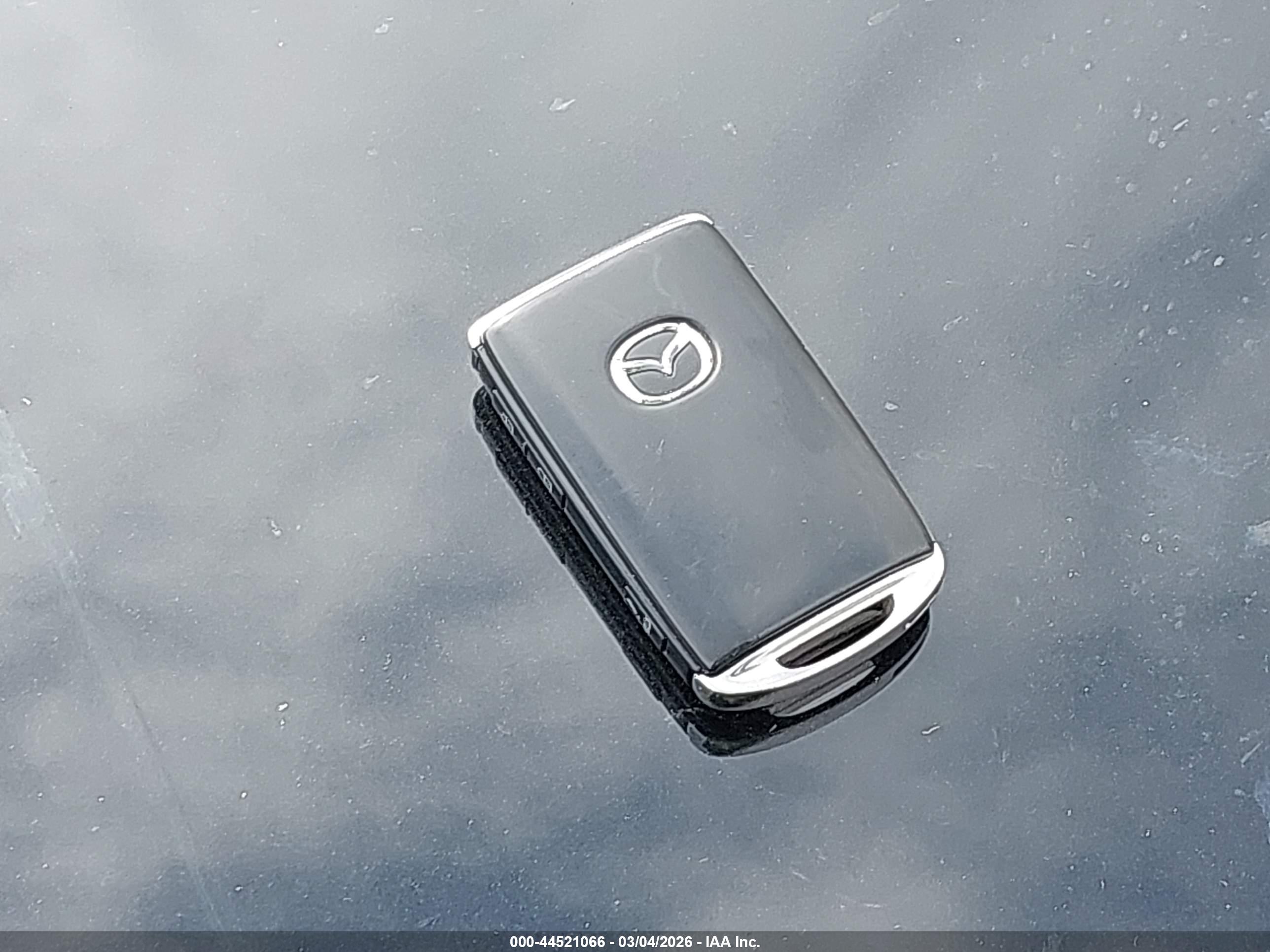 MAZDA MAZDA3 image 11