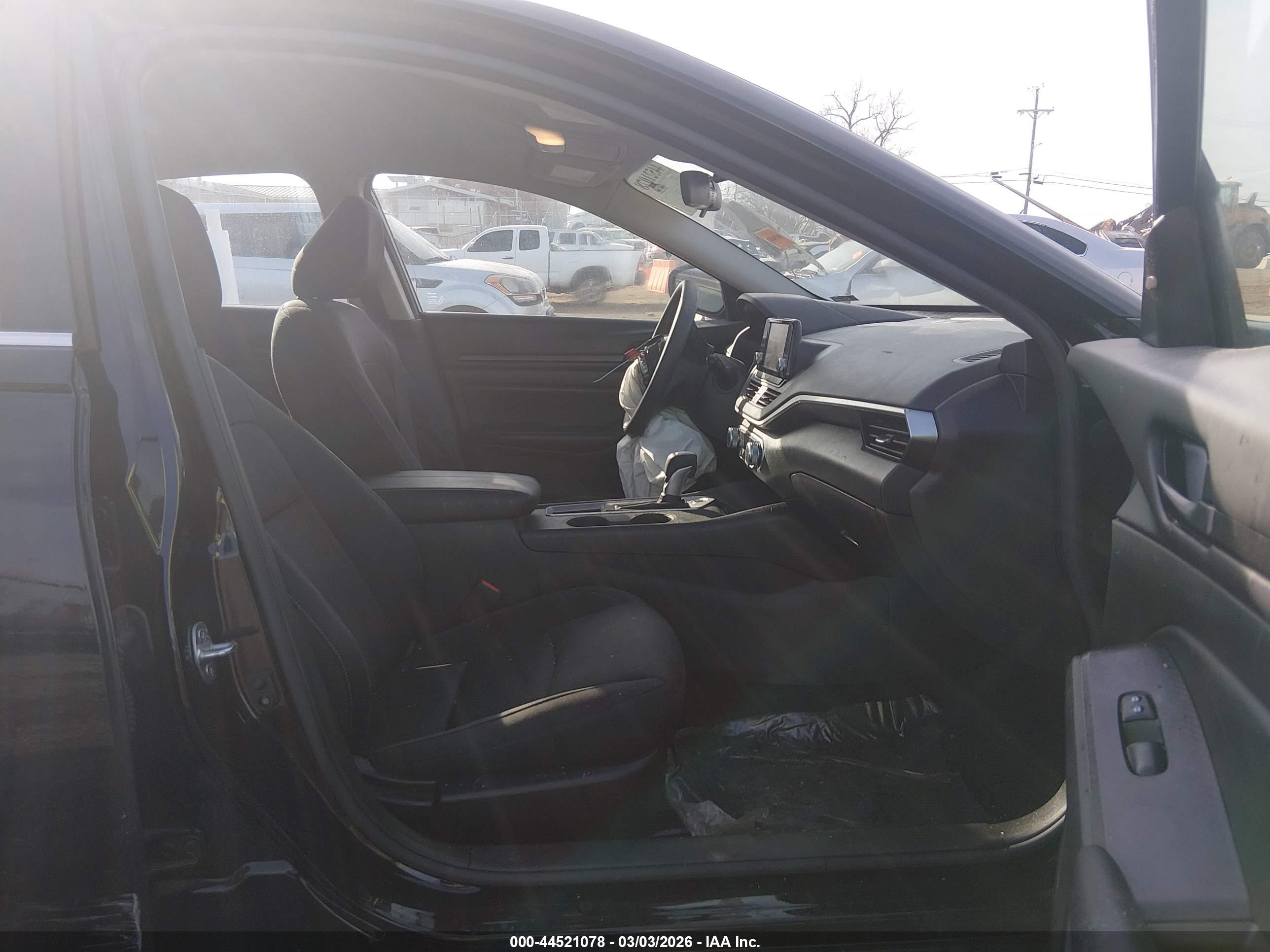 NISSAN ALTIMA image 5