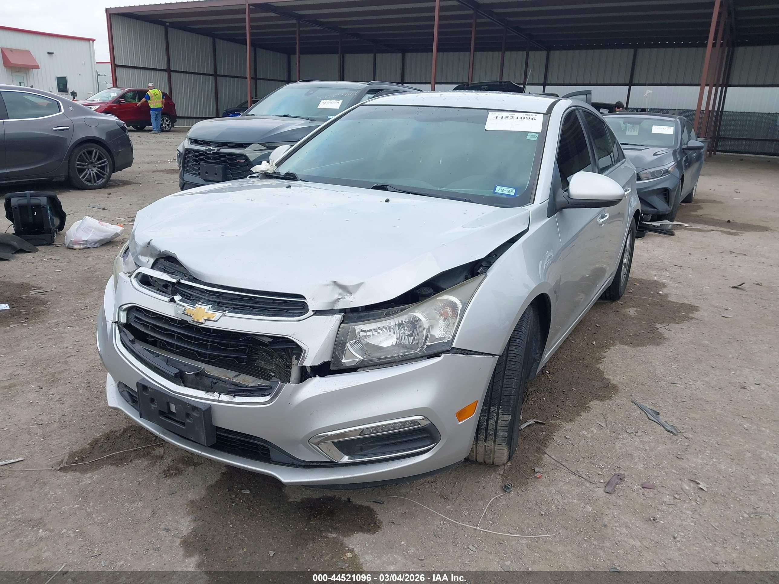 CHEVROLET CRUZE image 2