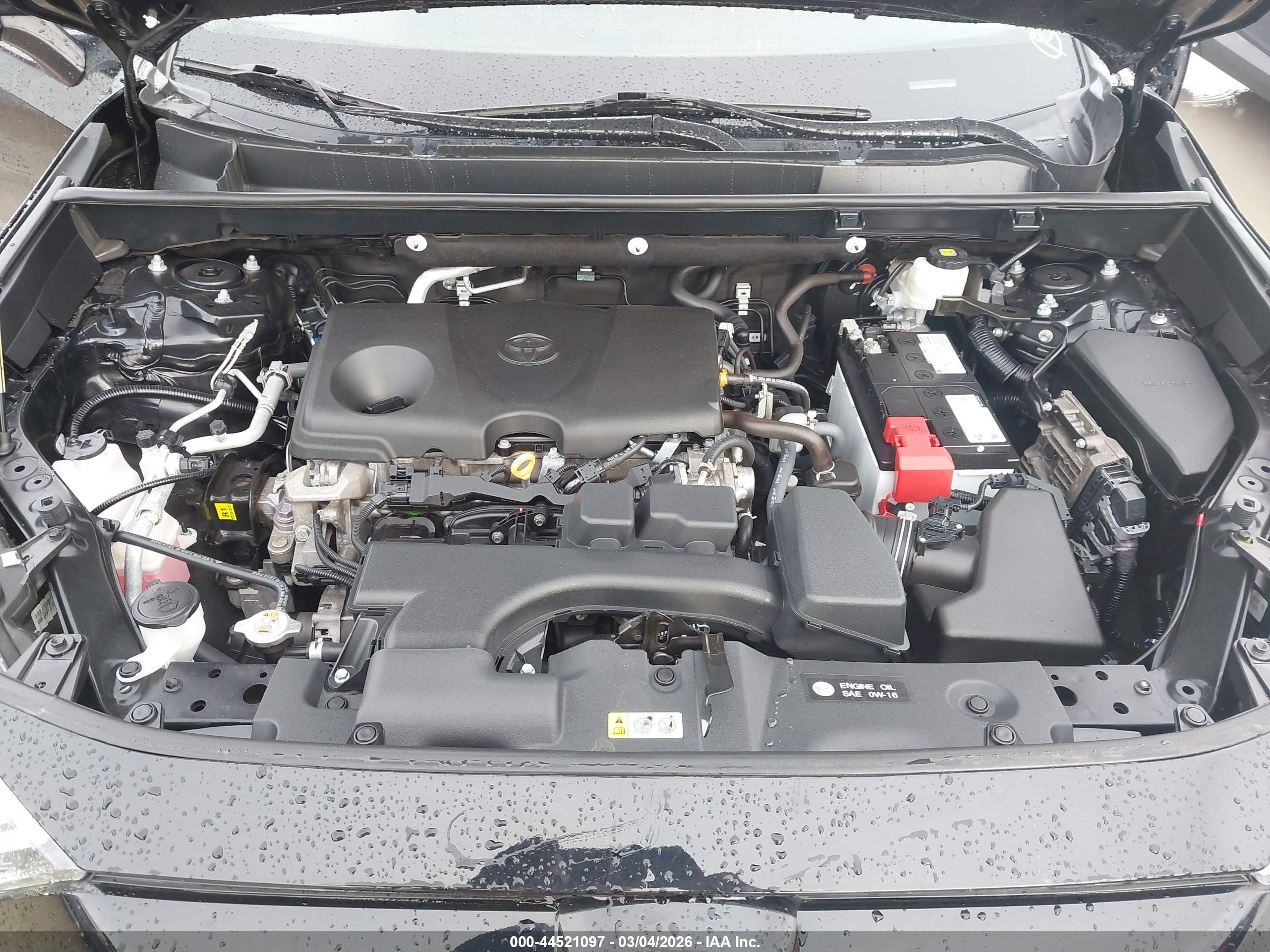 TOYOTA RAV4 image 10