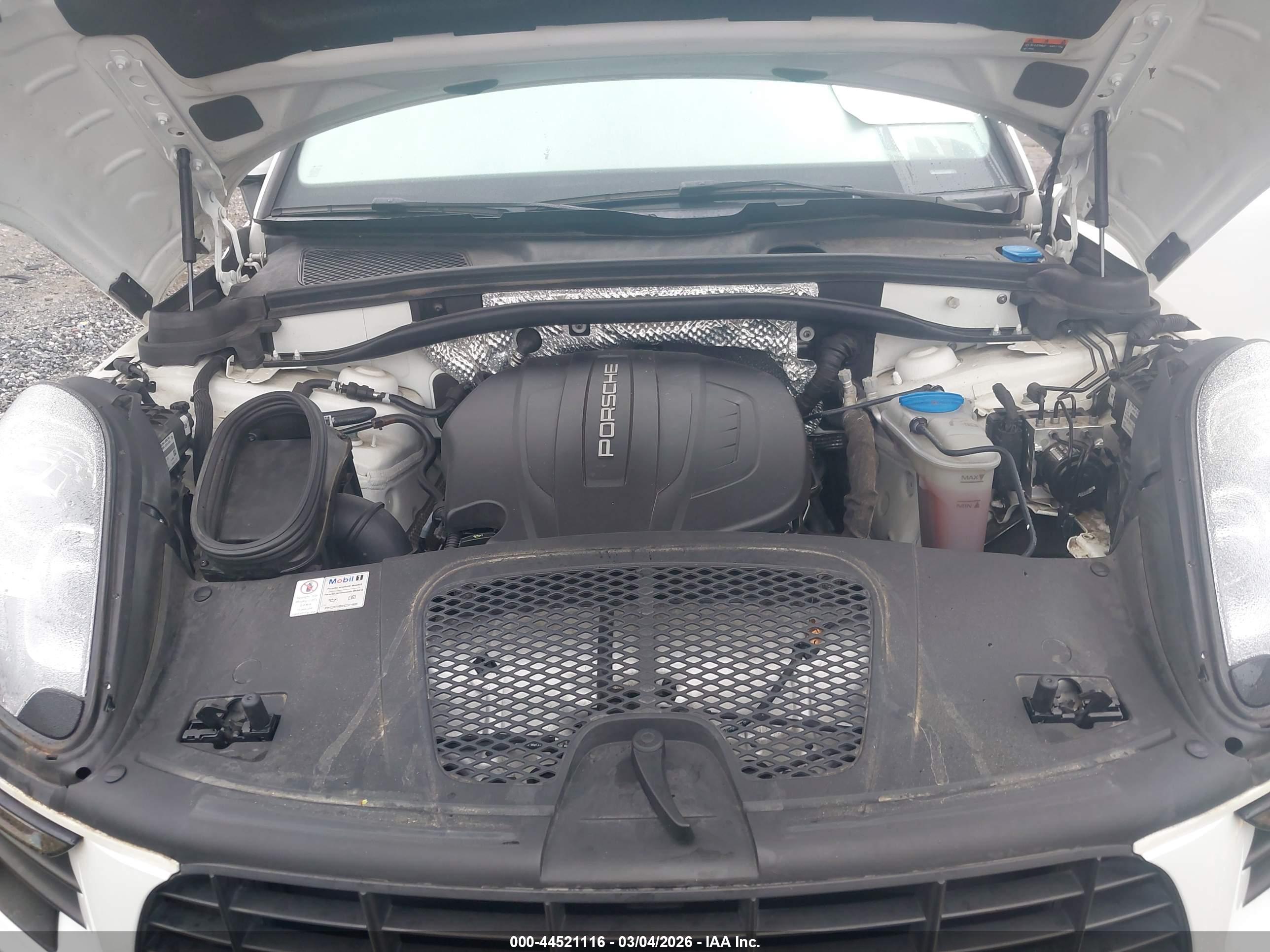 PORSCHE MACAN image 10