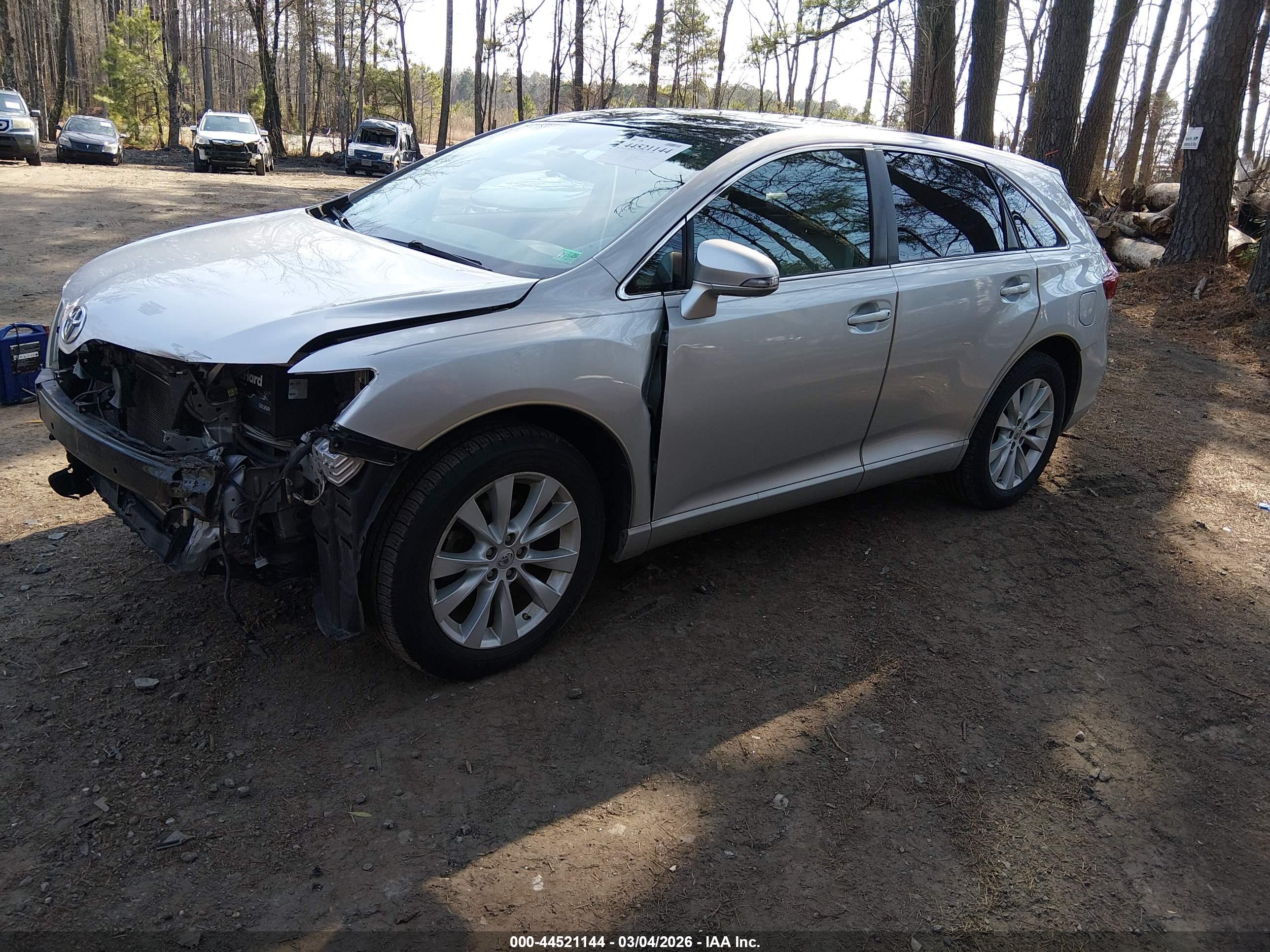 TOYOTA VENZA image 2