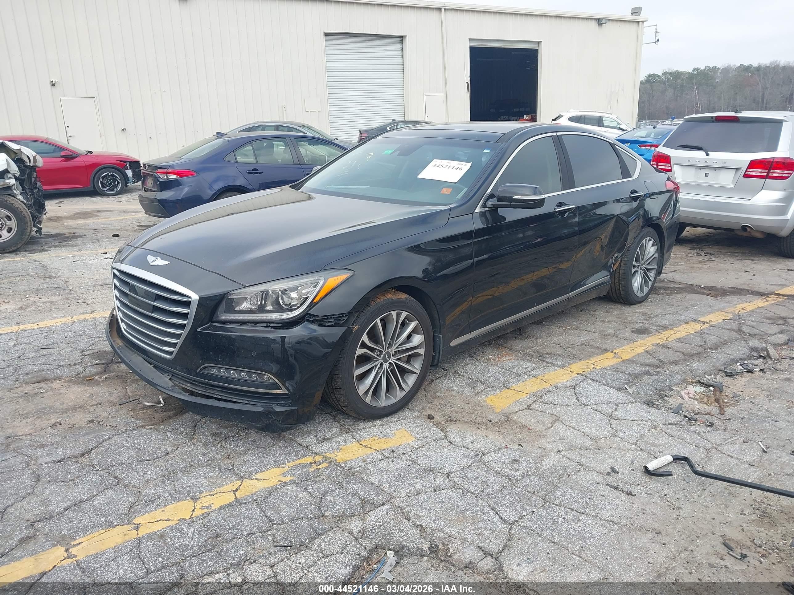 HYUNDAI GENESIS image 2