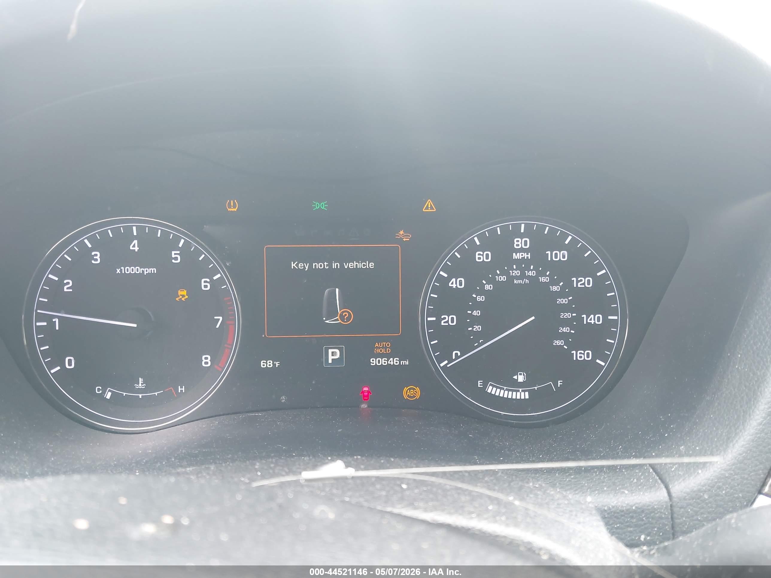 HYUNDAI GENESIS image 7