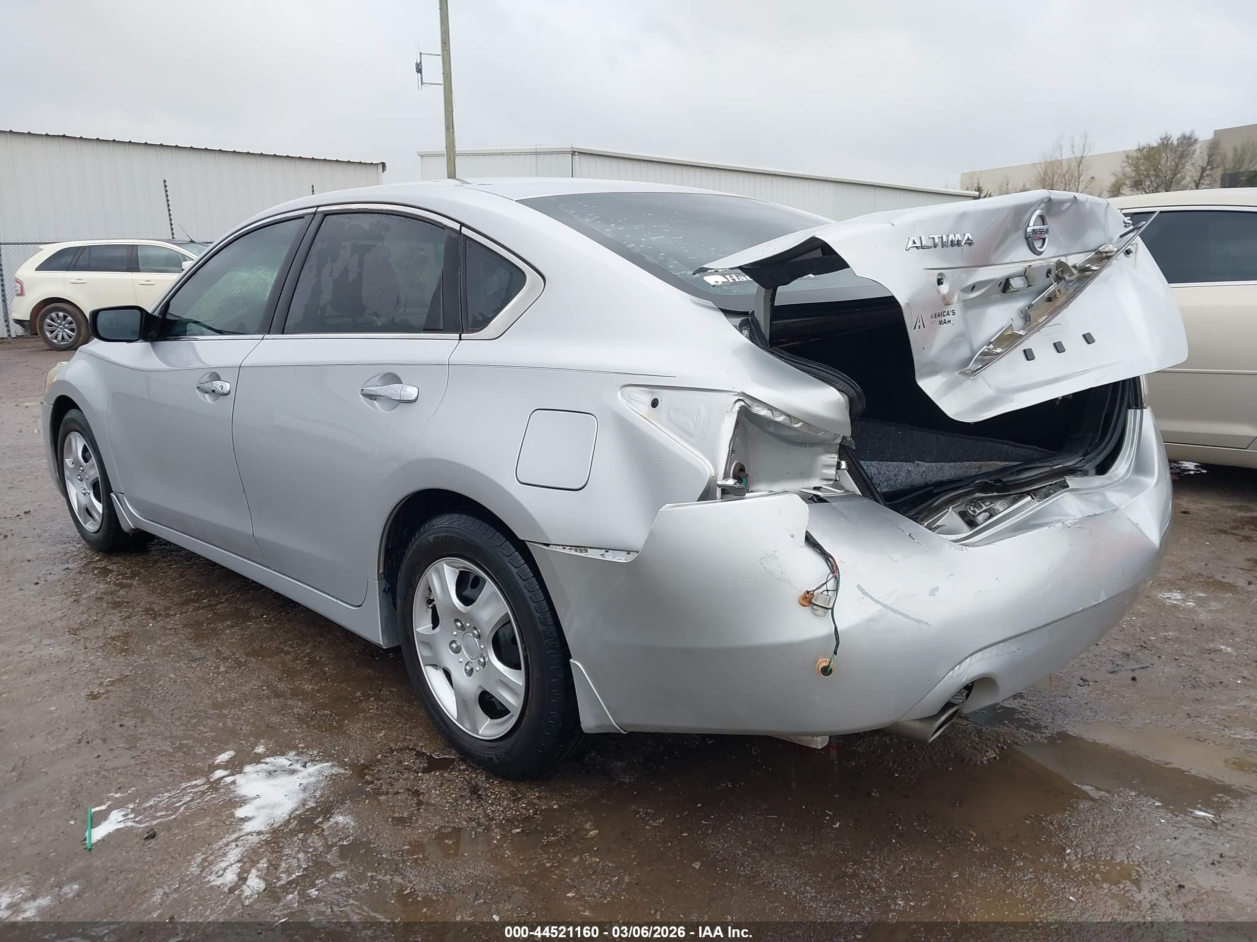 NISSAN ALTIMA image 3