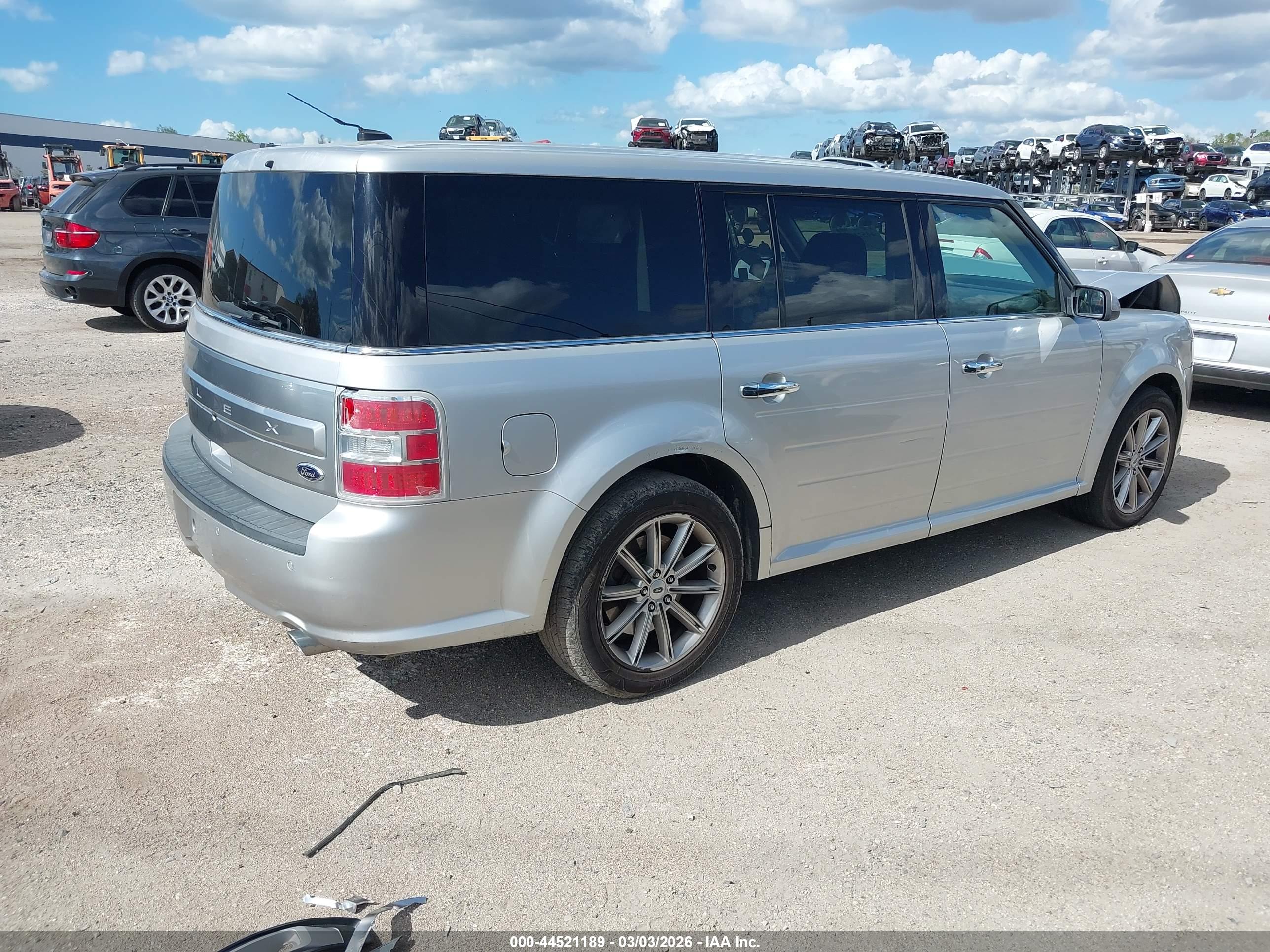 FORD FLEX image 4
