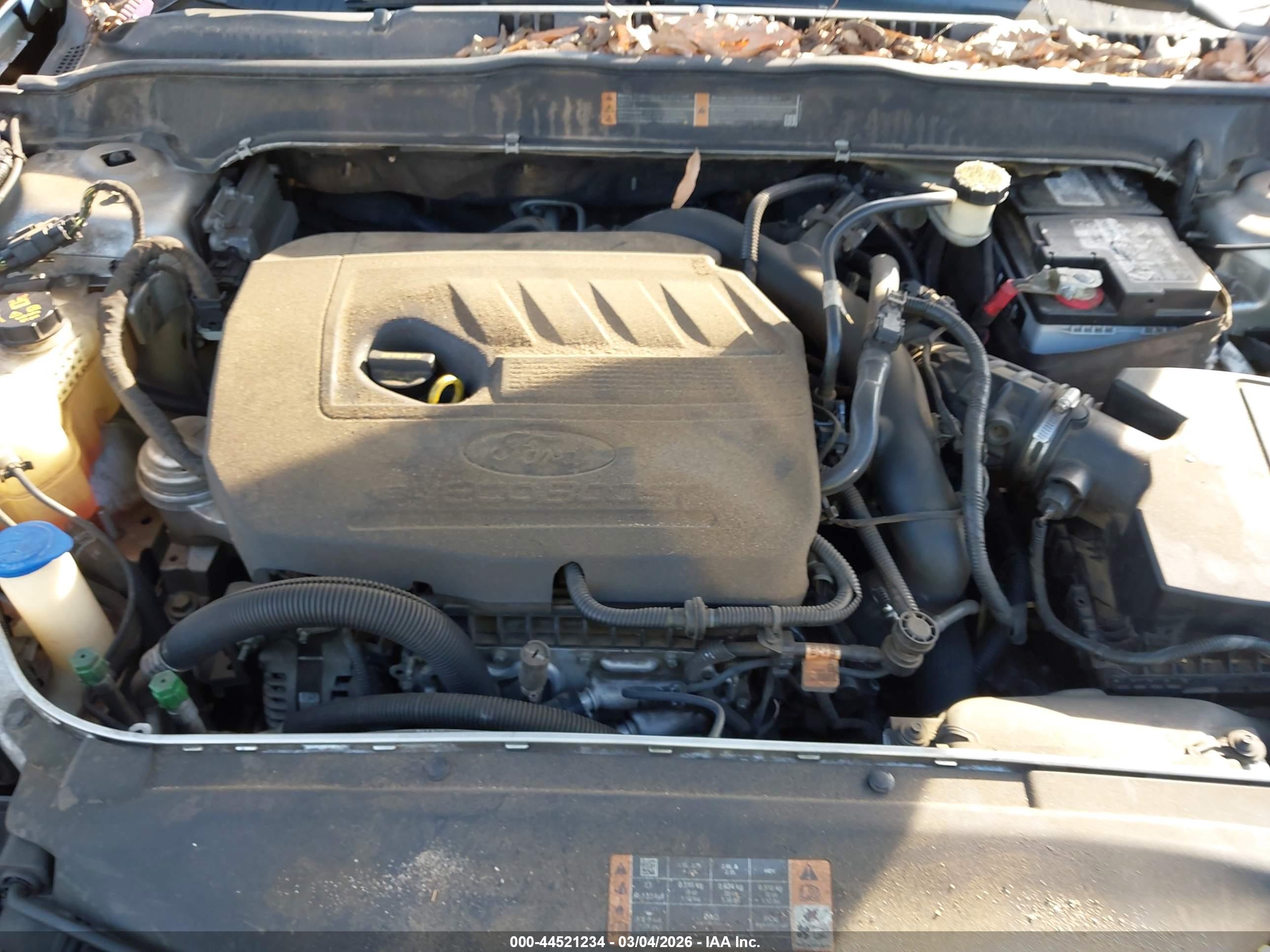 FORD FUSION image 10