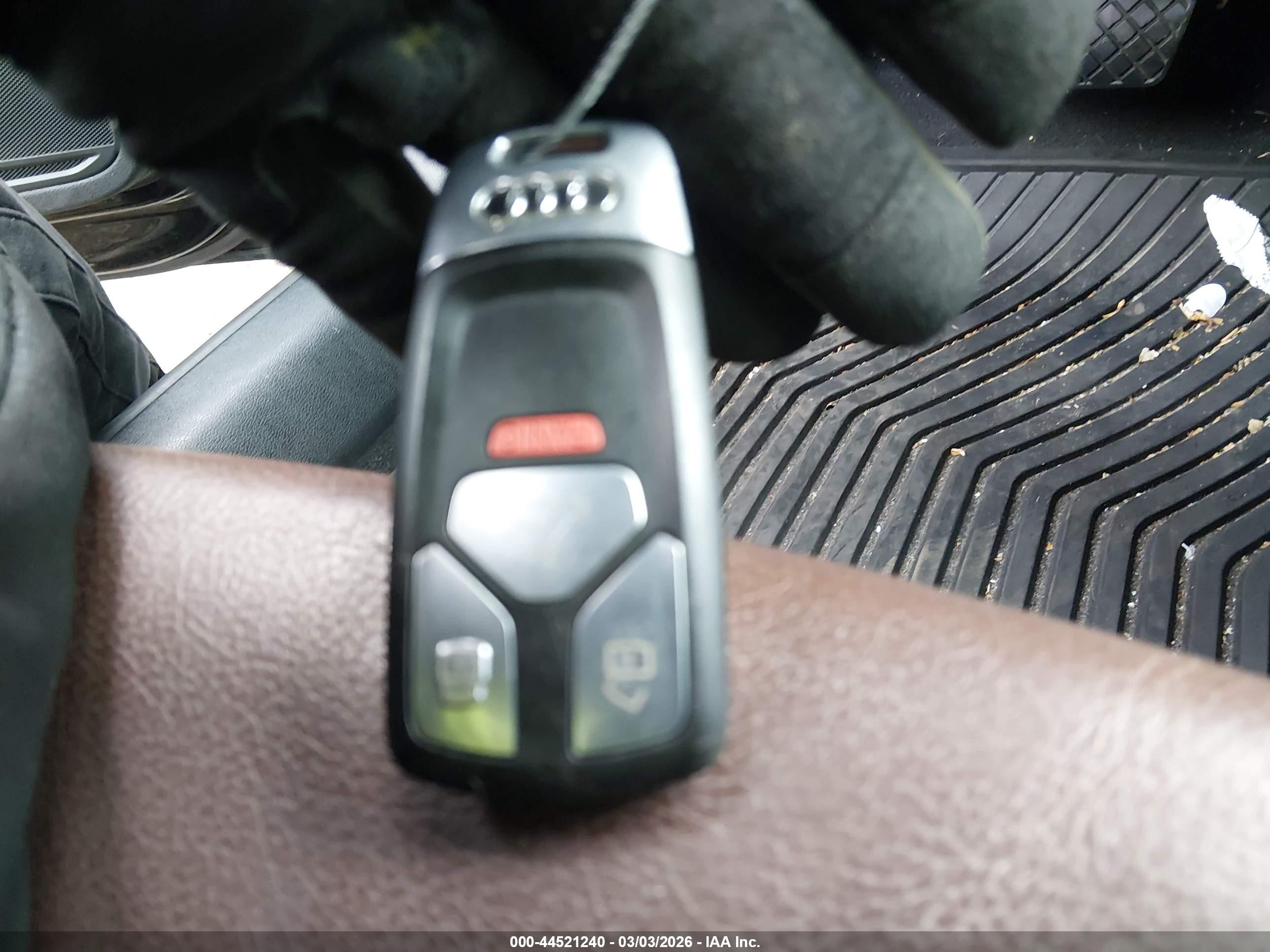 AUDI A4 image 11