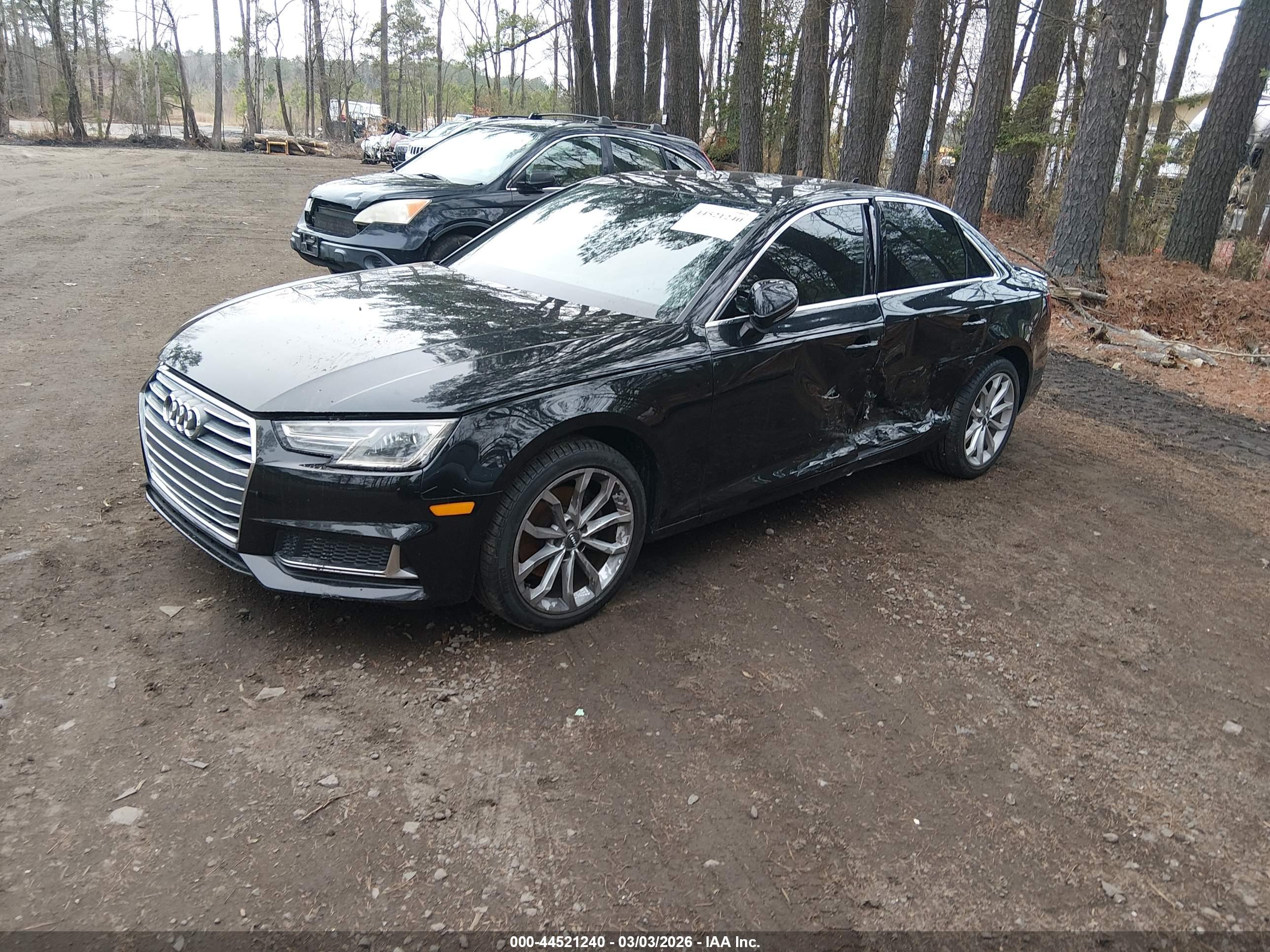 AUDI A4 image 2