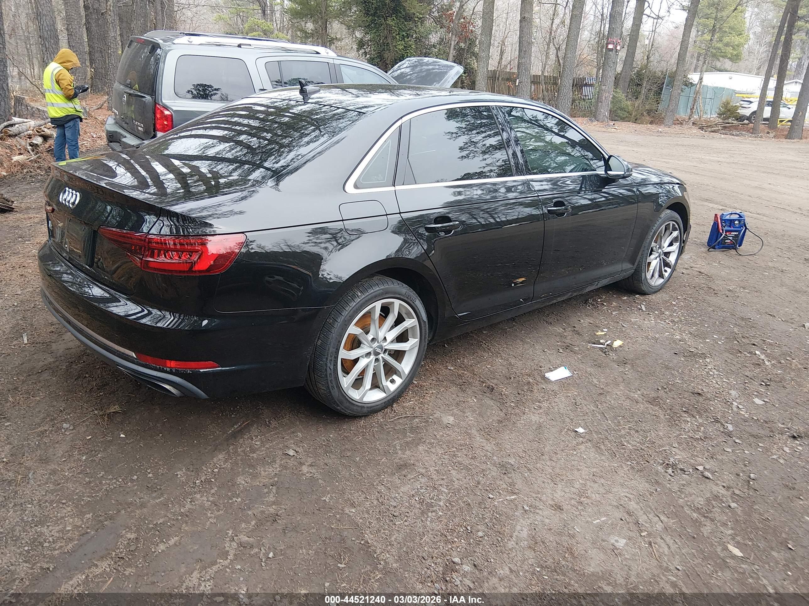 AUDI A4 image 4