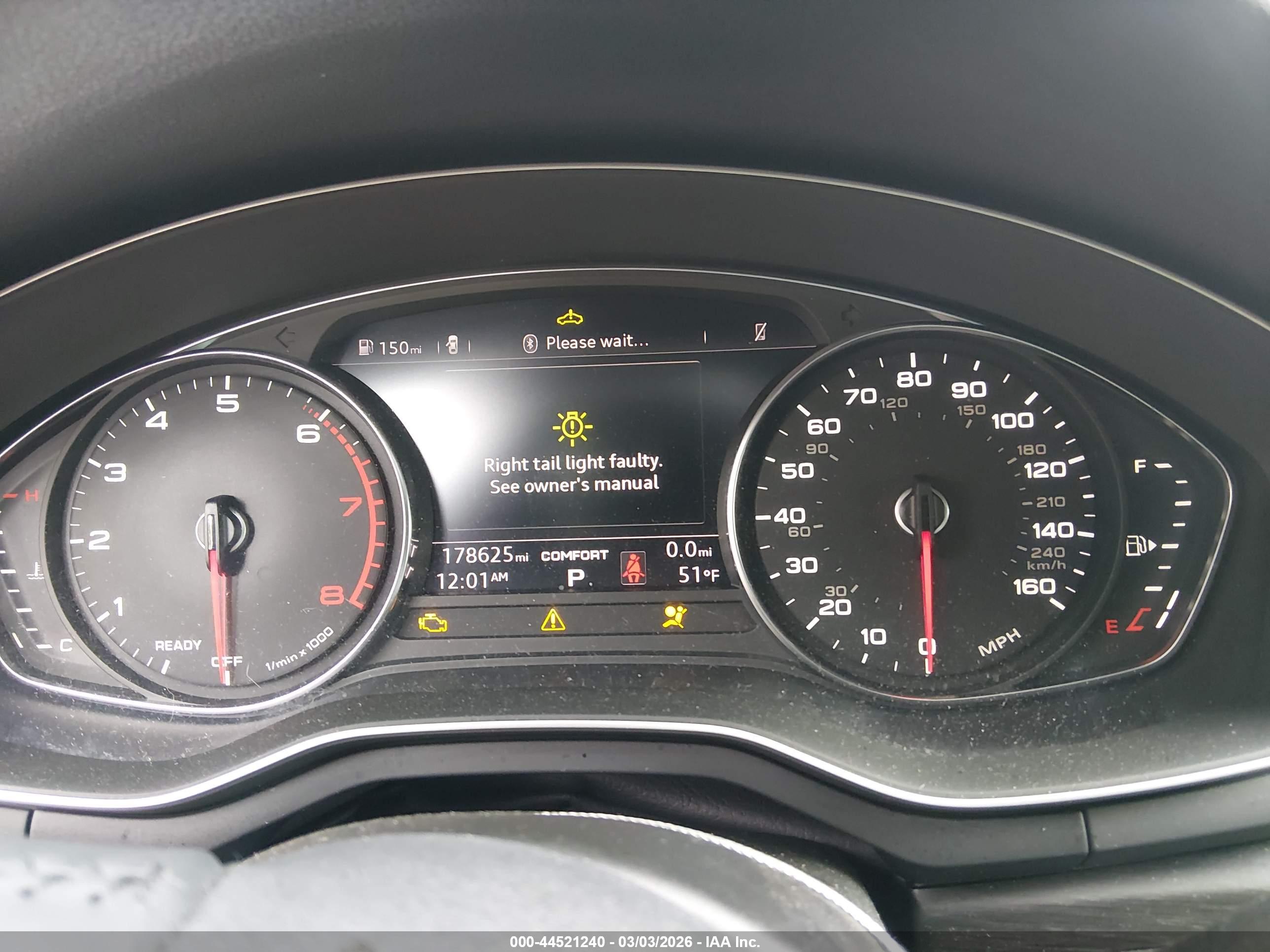 AUDI A4 image 7
