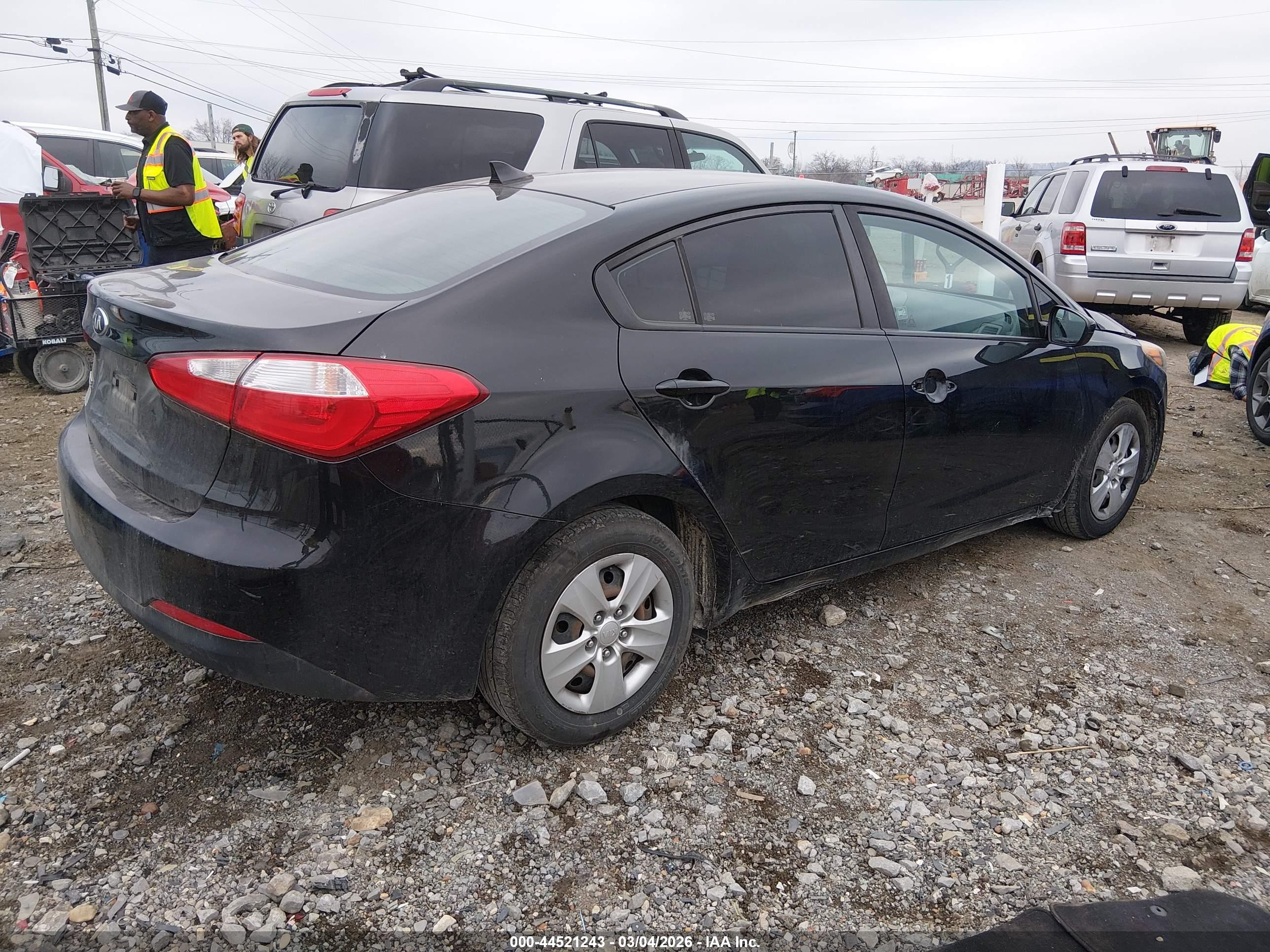 KIA FORTE image 4
