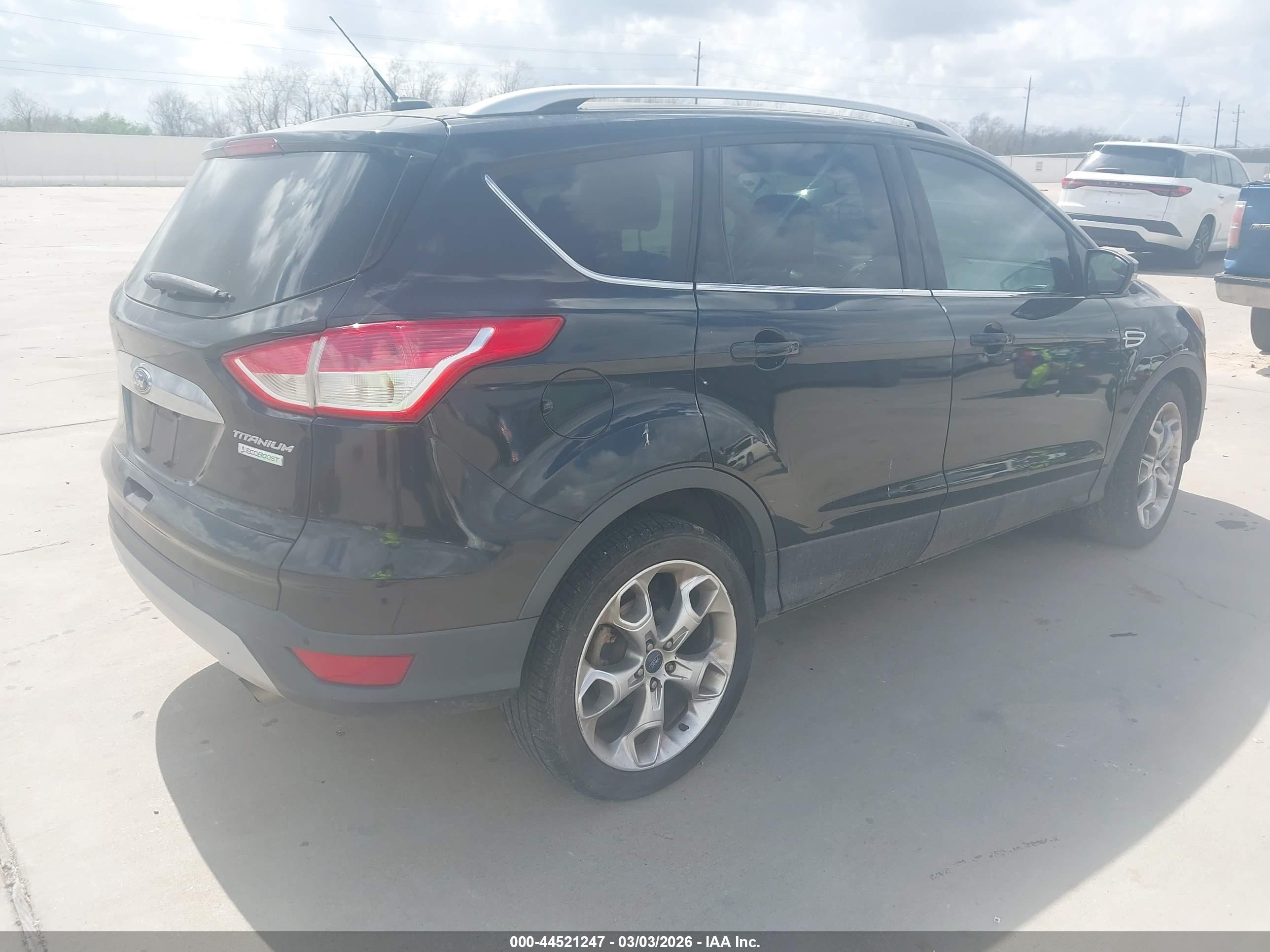 FORD ESCAPE image 4