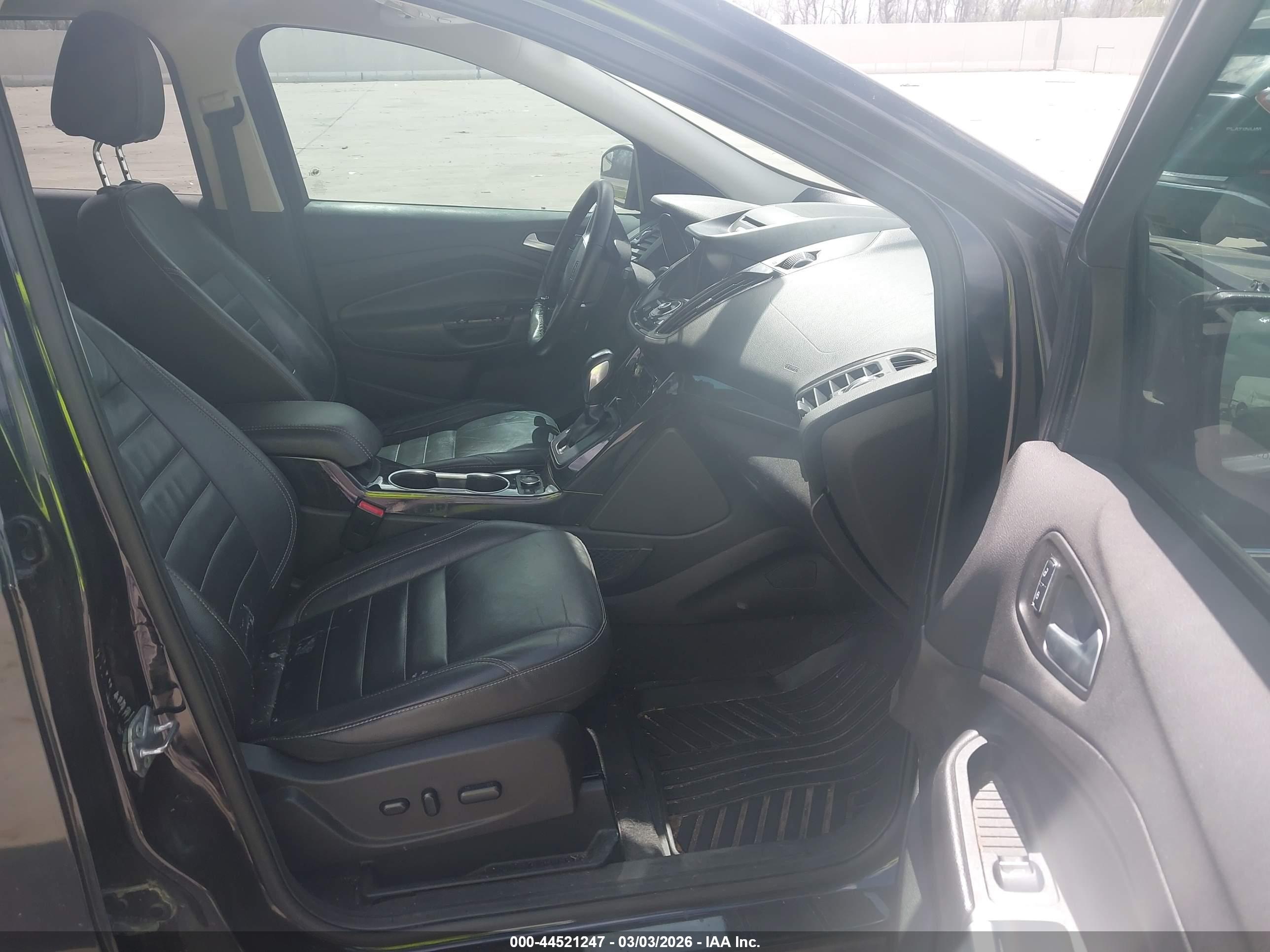 FORD ESCAPE image 5
