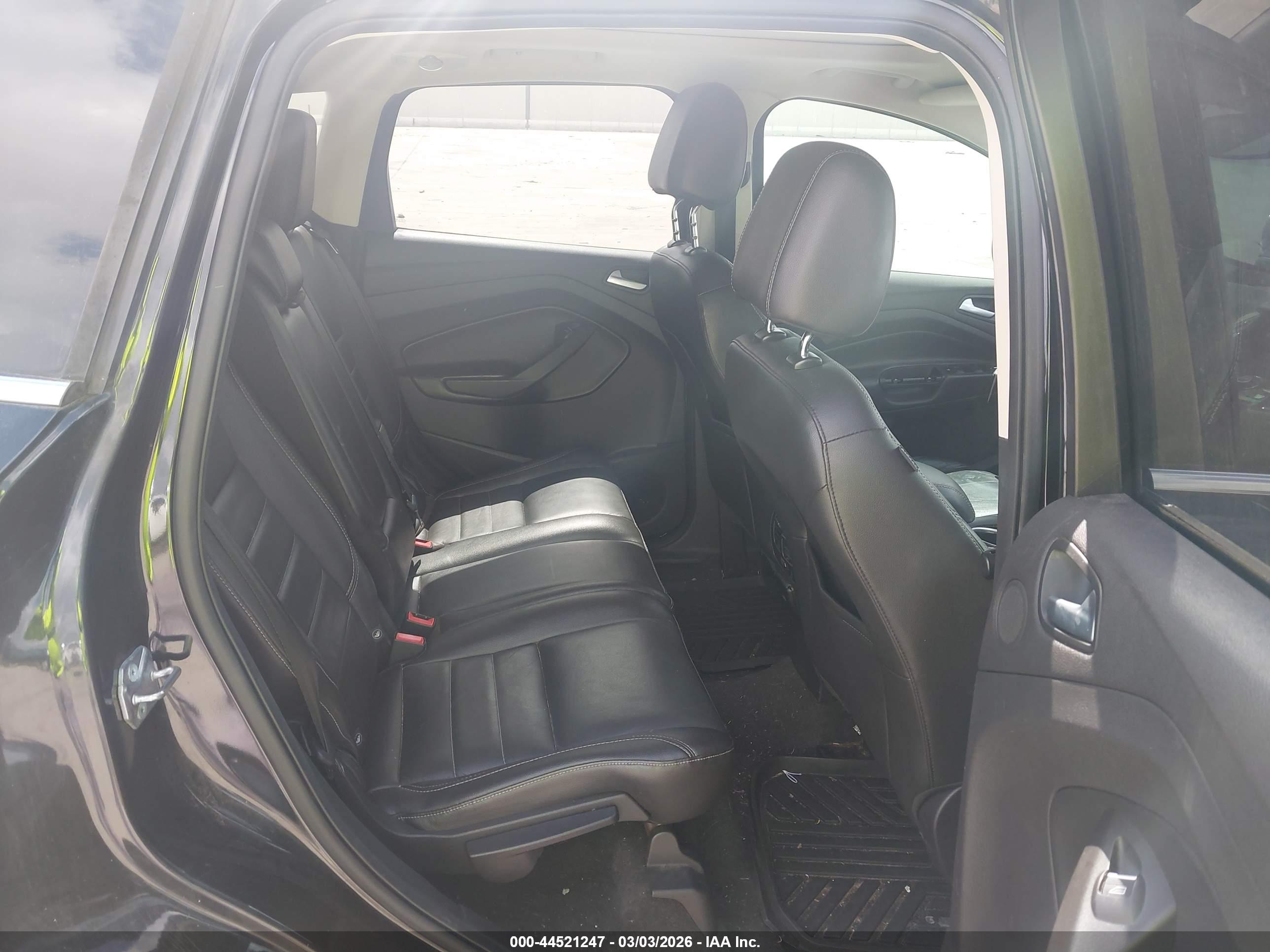 FORD ESCAPE image 8