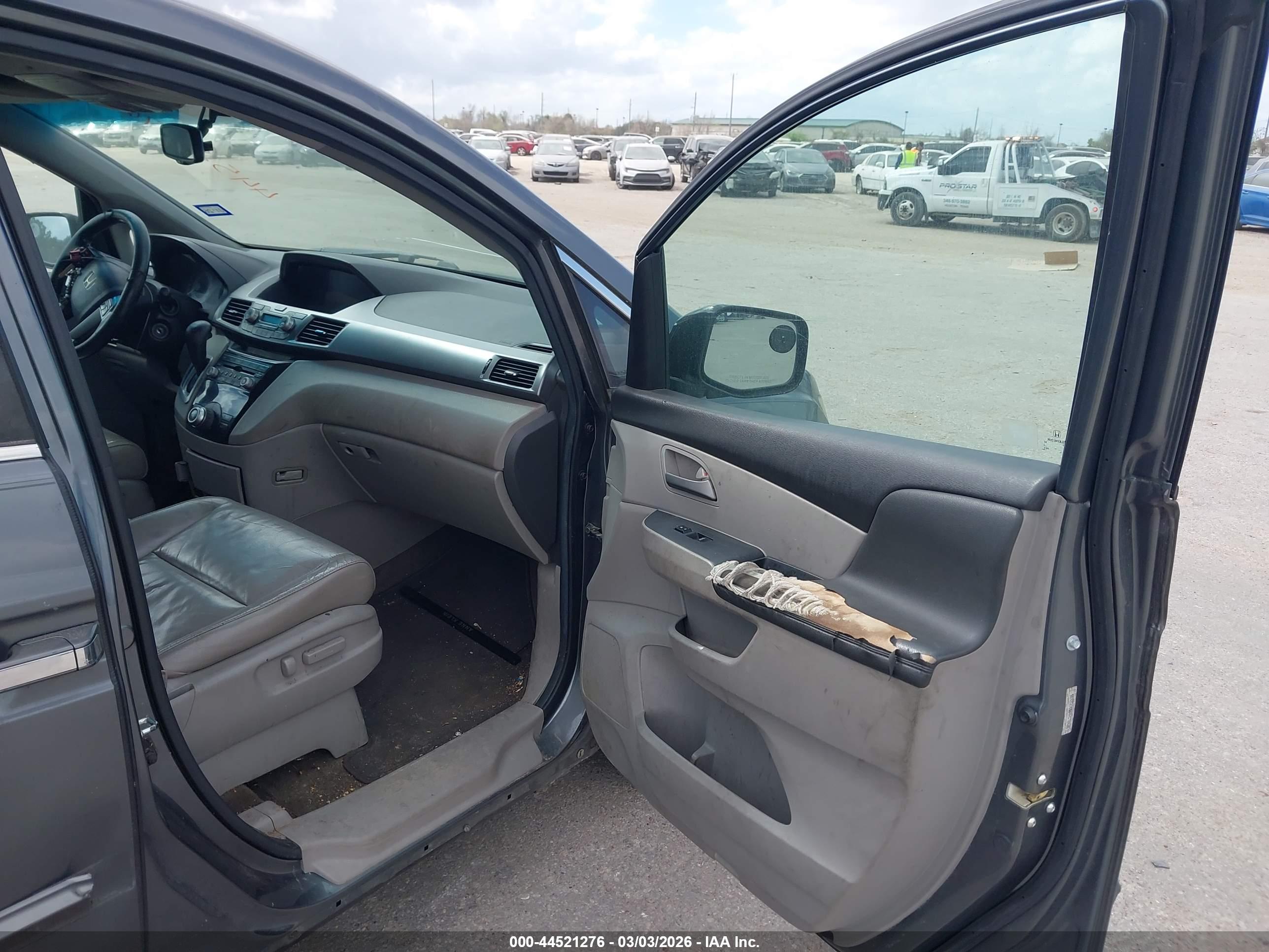 HONDA ODYSSEY image 5