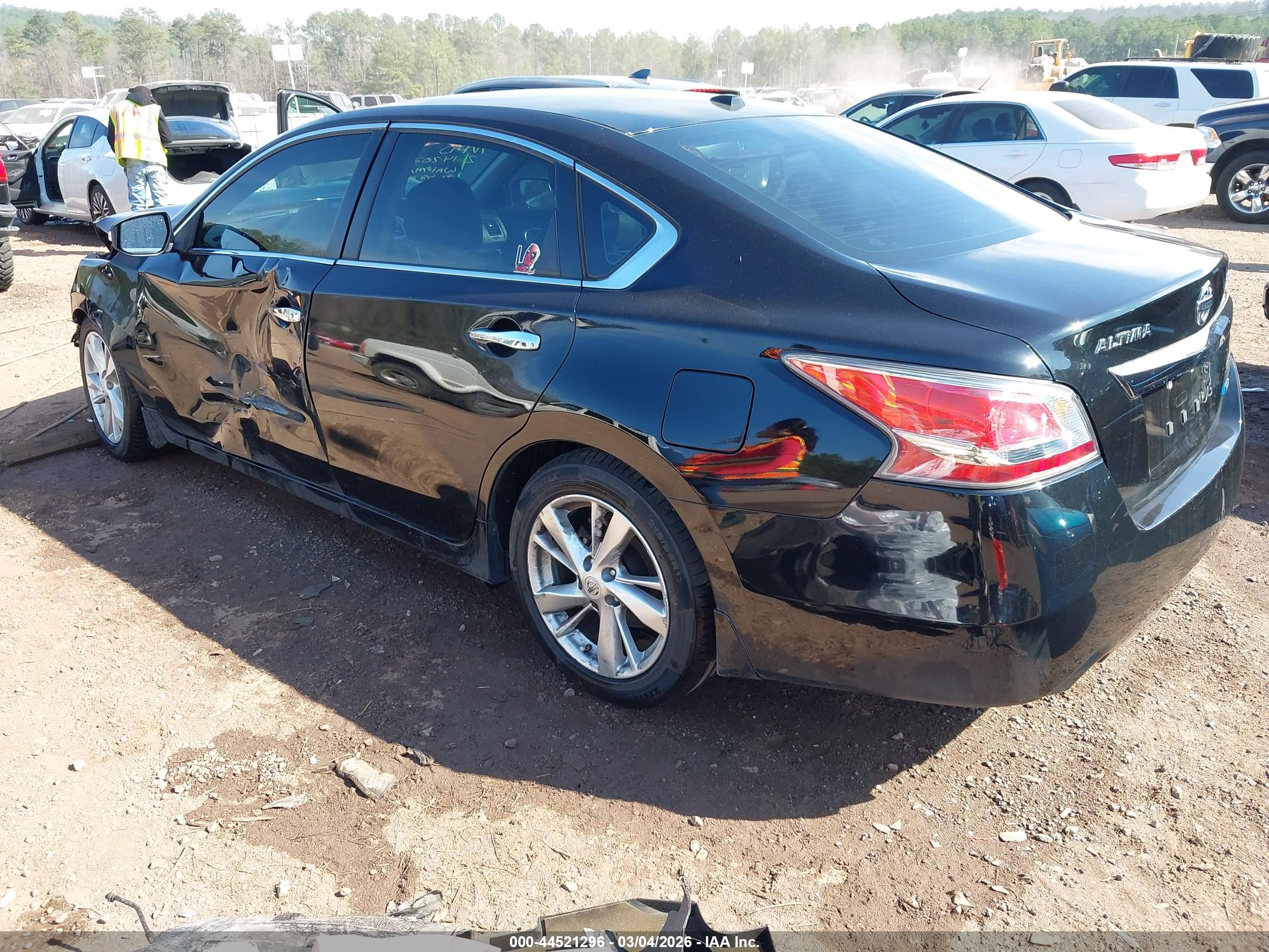 NISSAN ALTIMA image 3
