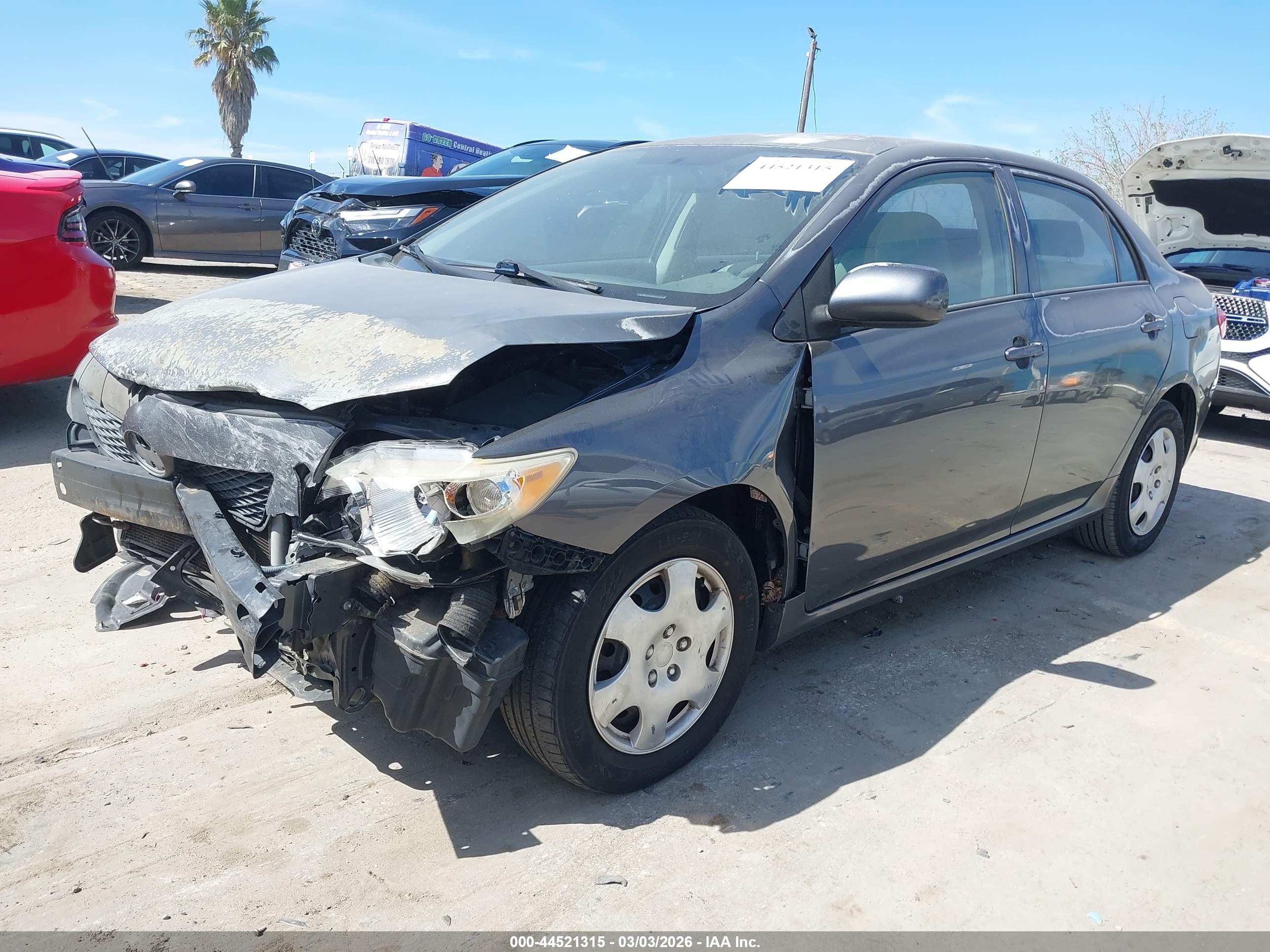 TOYOTA COROLLA image 2