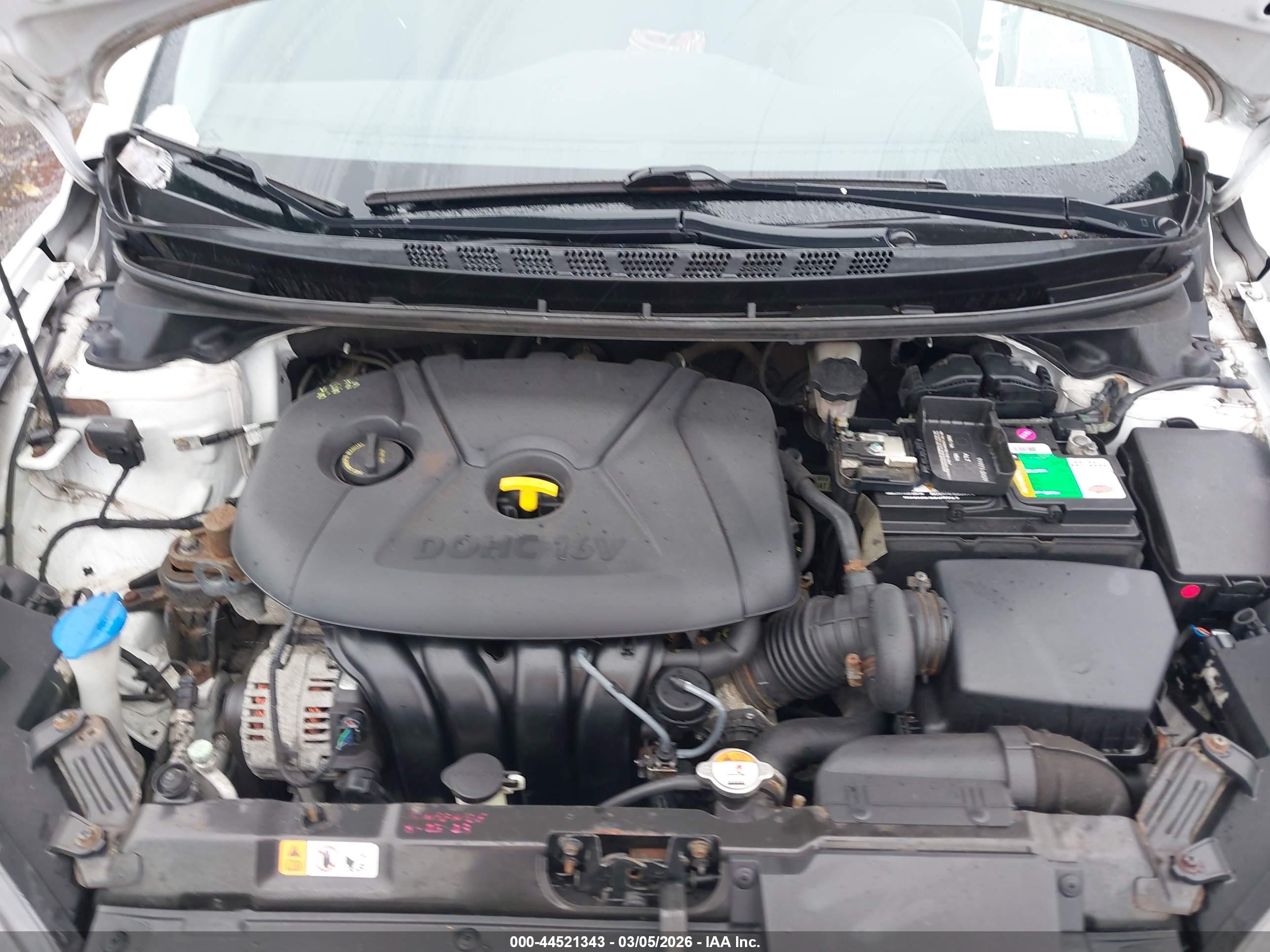 HYUNDAI ELANTRA image 10
