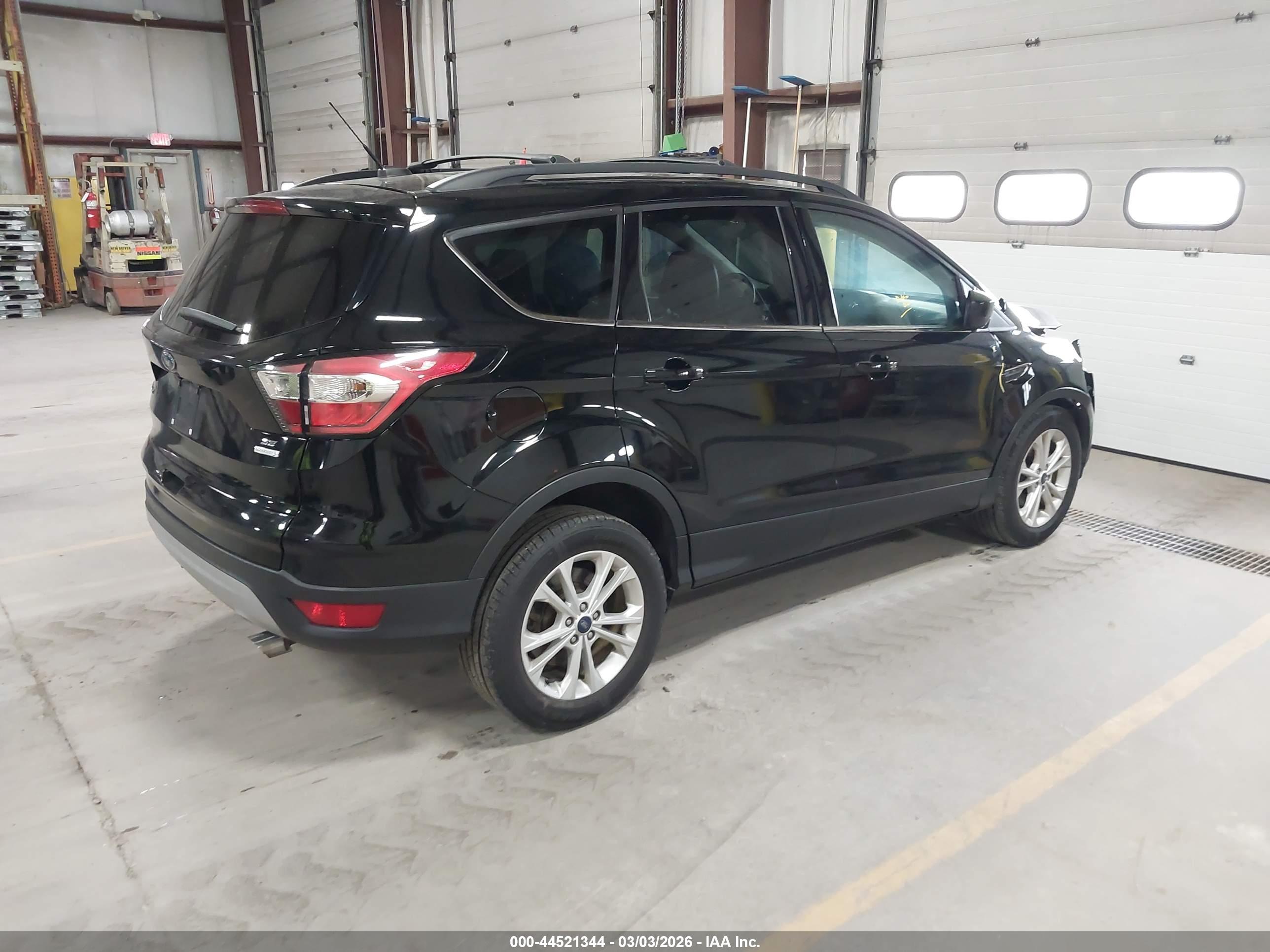 FORD ESCAPE image 4