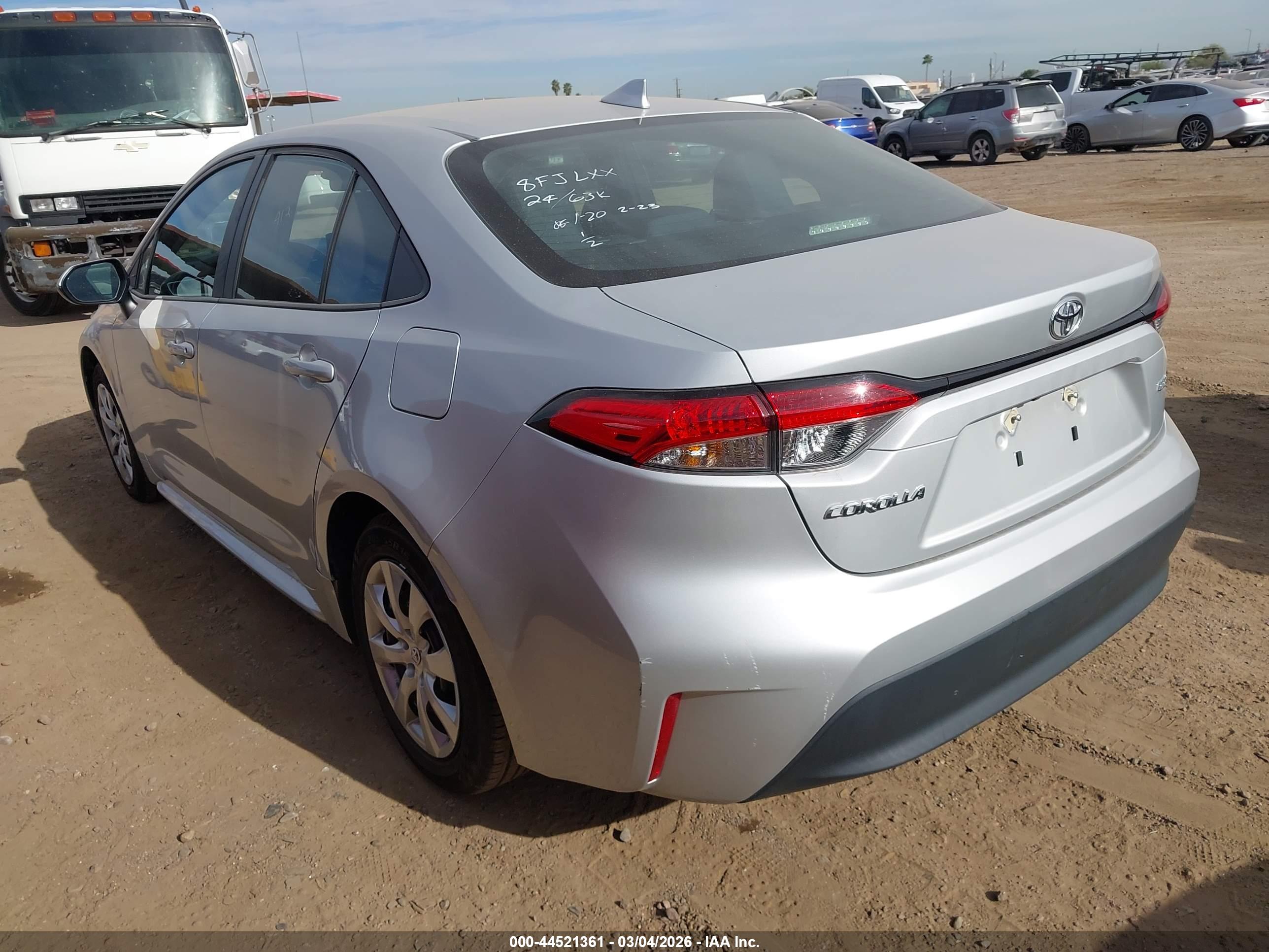 TOYOTA COROLLA image 3