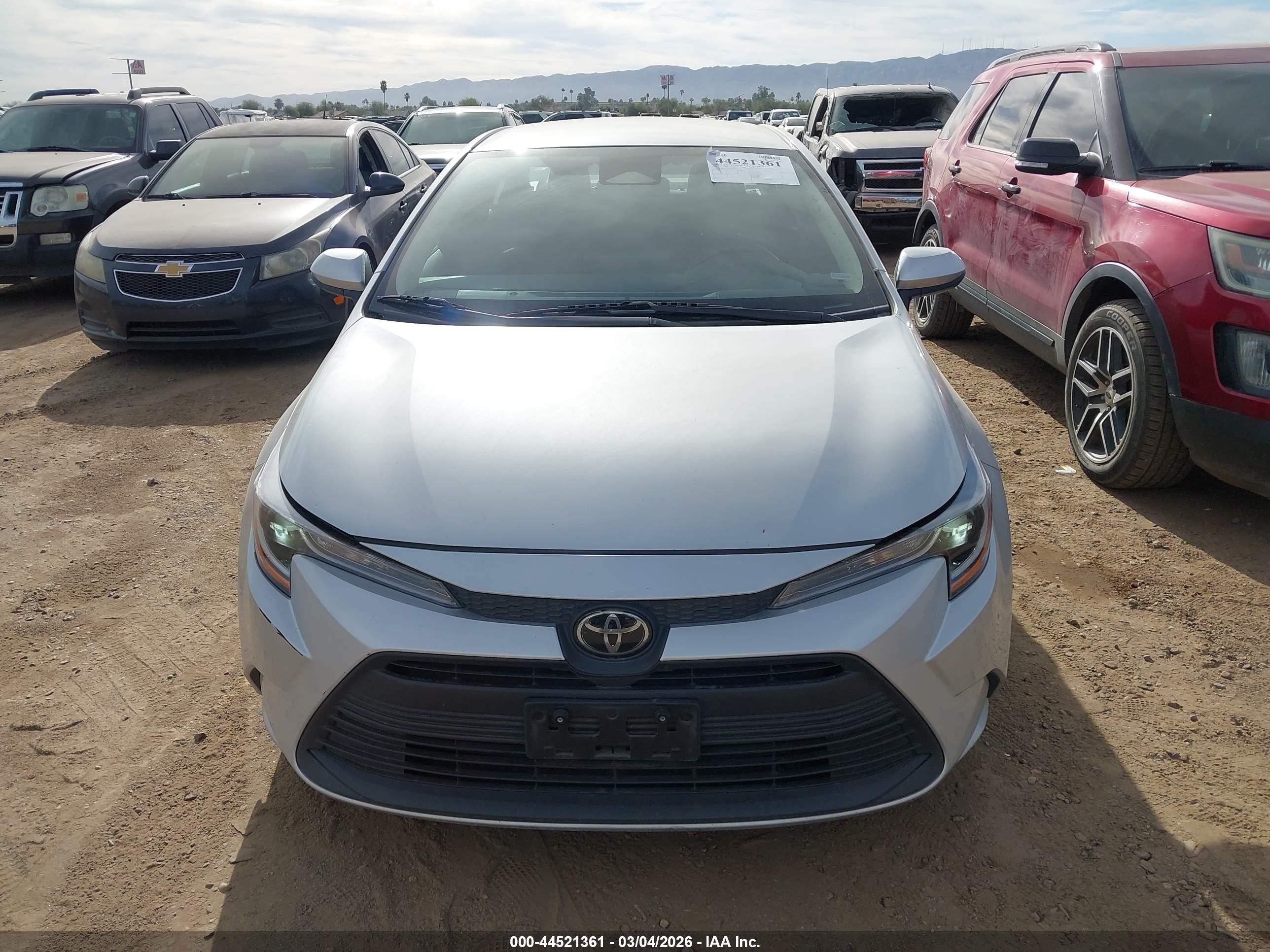 TOYOTA COROLLA image 6