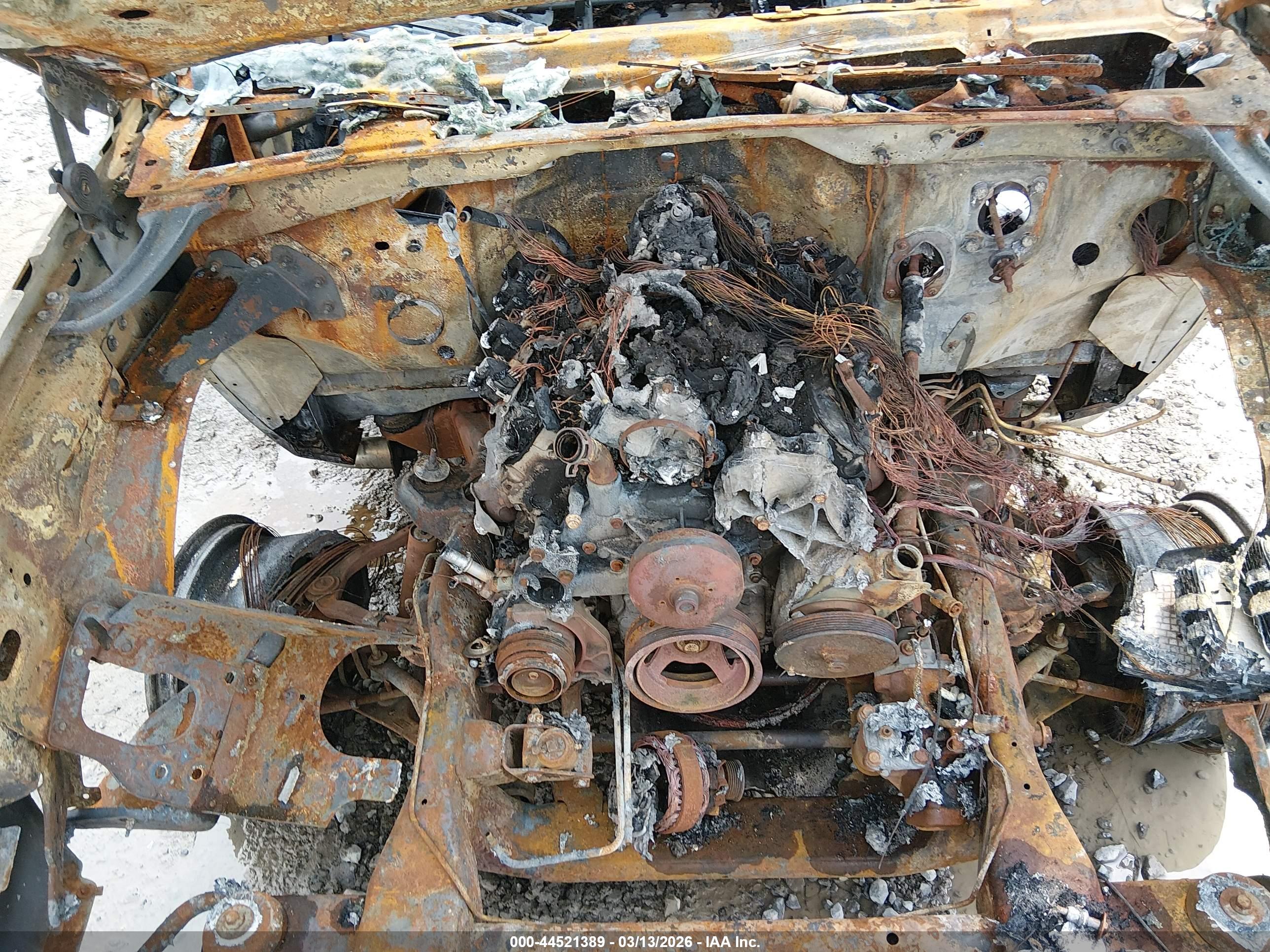 CHEVROLET SILVERADO image 10