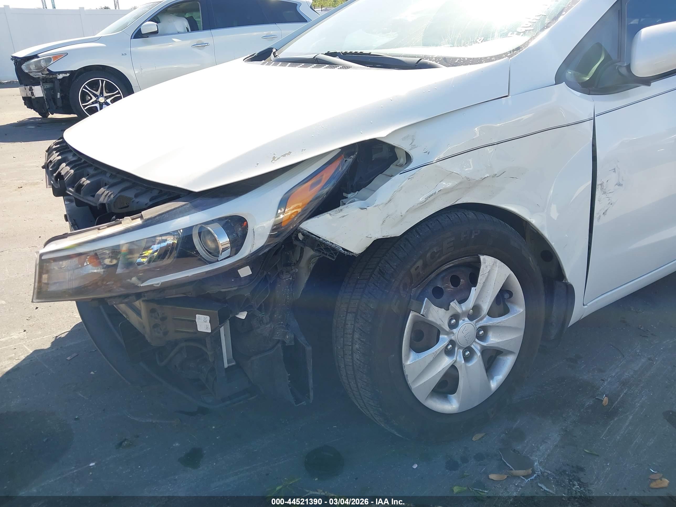 KIA FORTE image 6