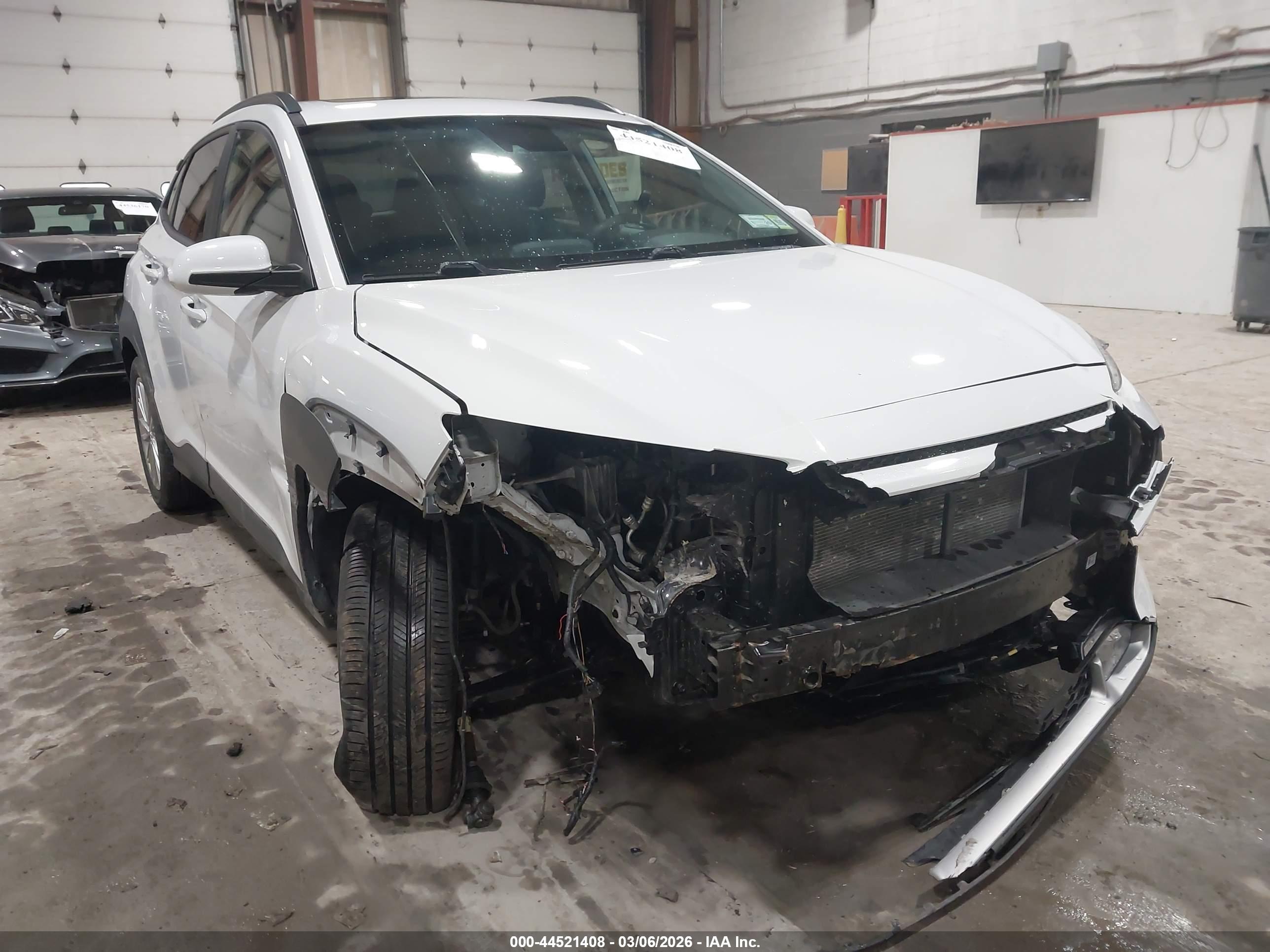 HYUNDAI KONA image 6