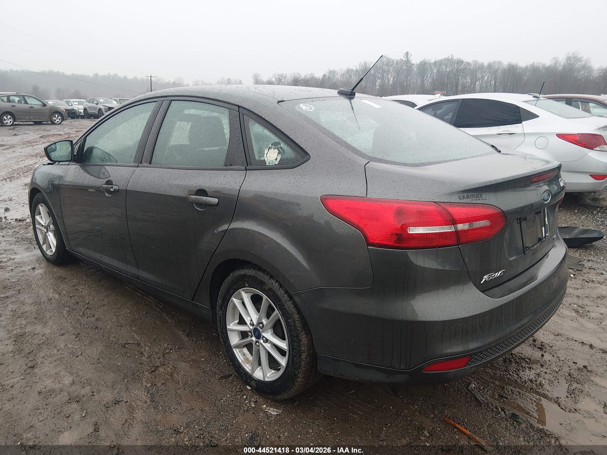 FORD FOCUS image 3