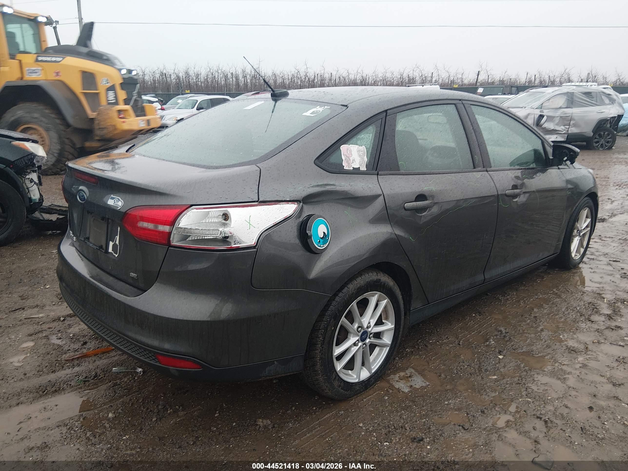 FORD FOCUS image 4