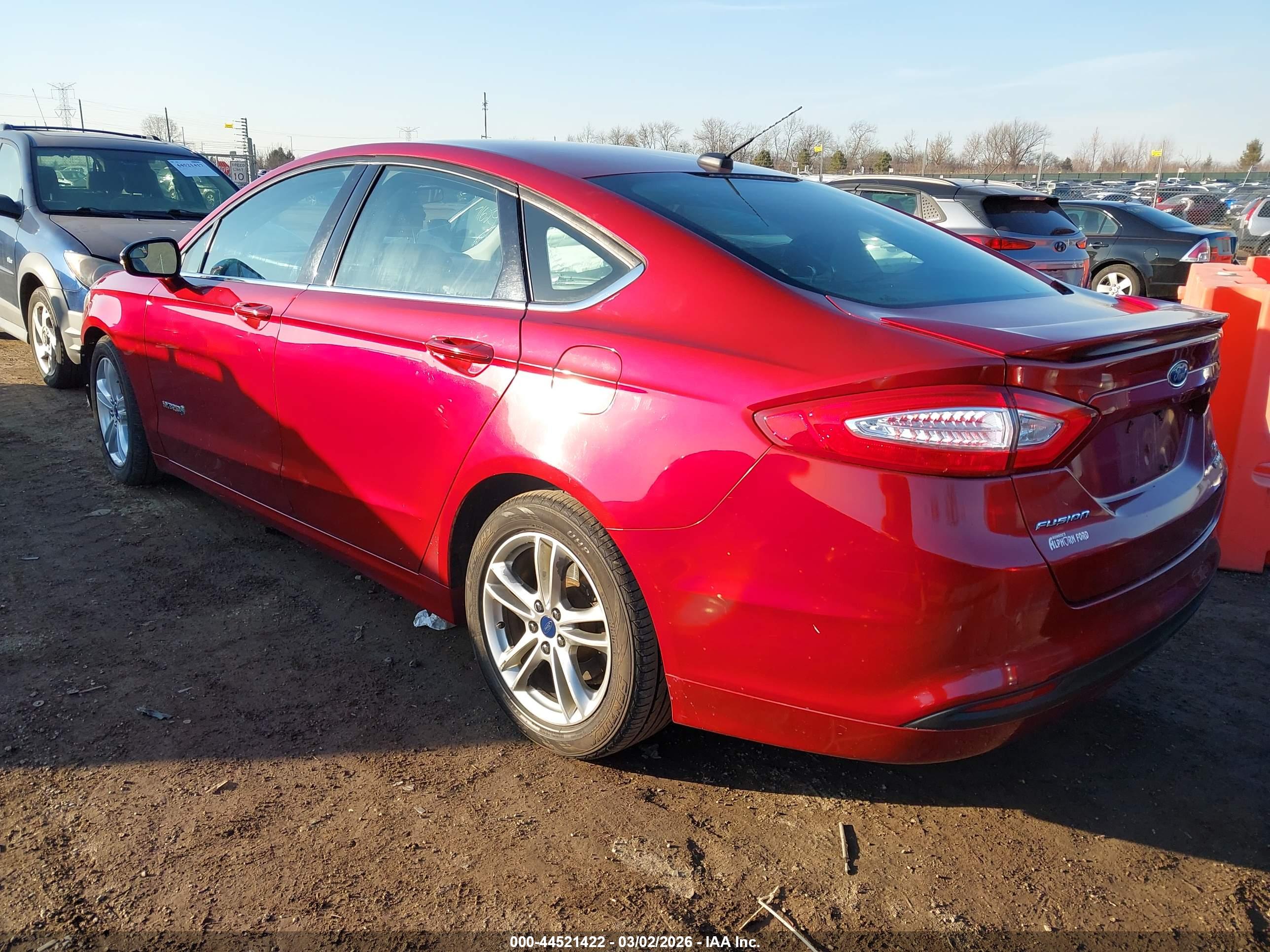 FORD FUSION image 3