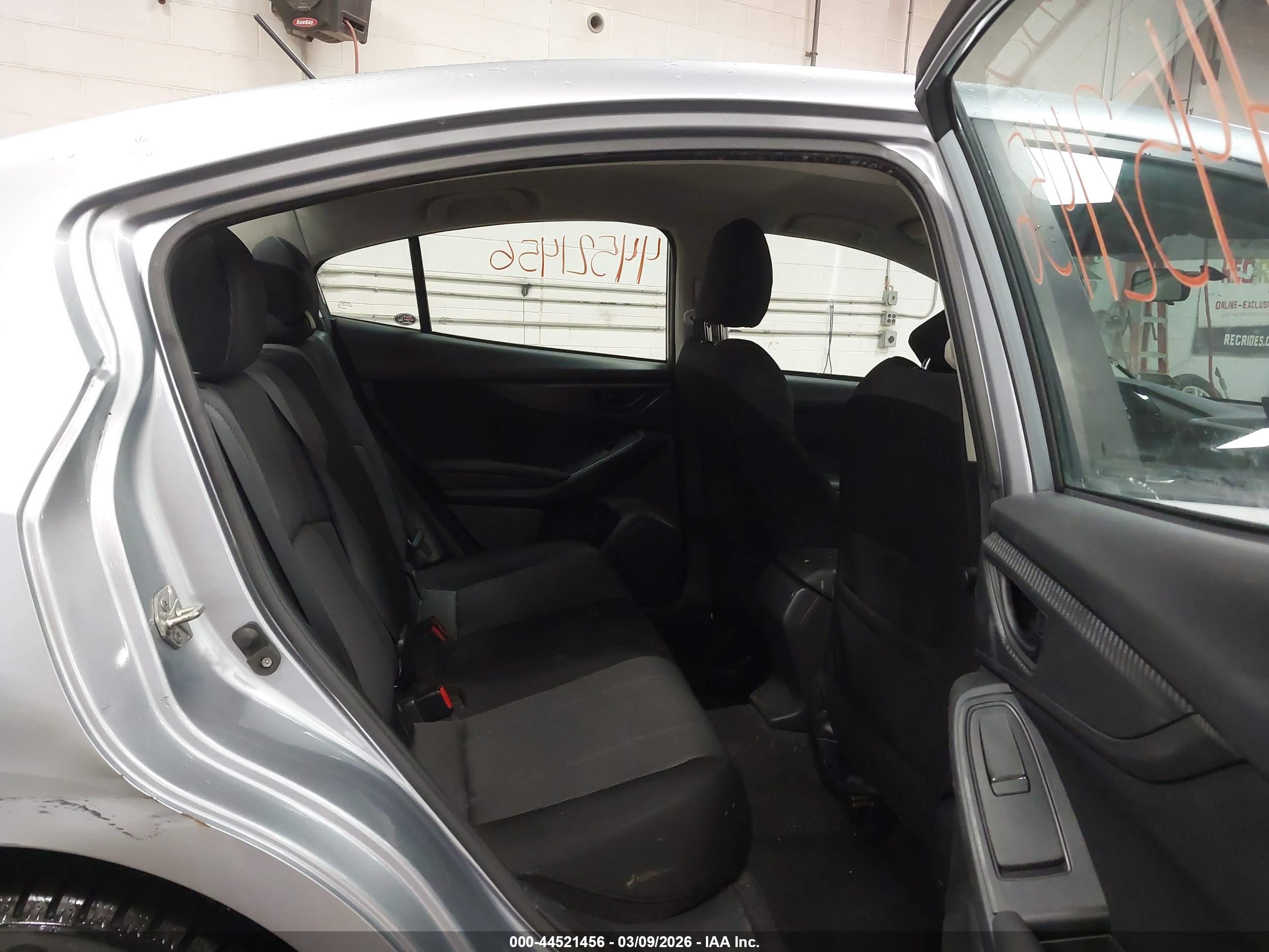 SUBARU IMPREZA image 8