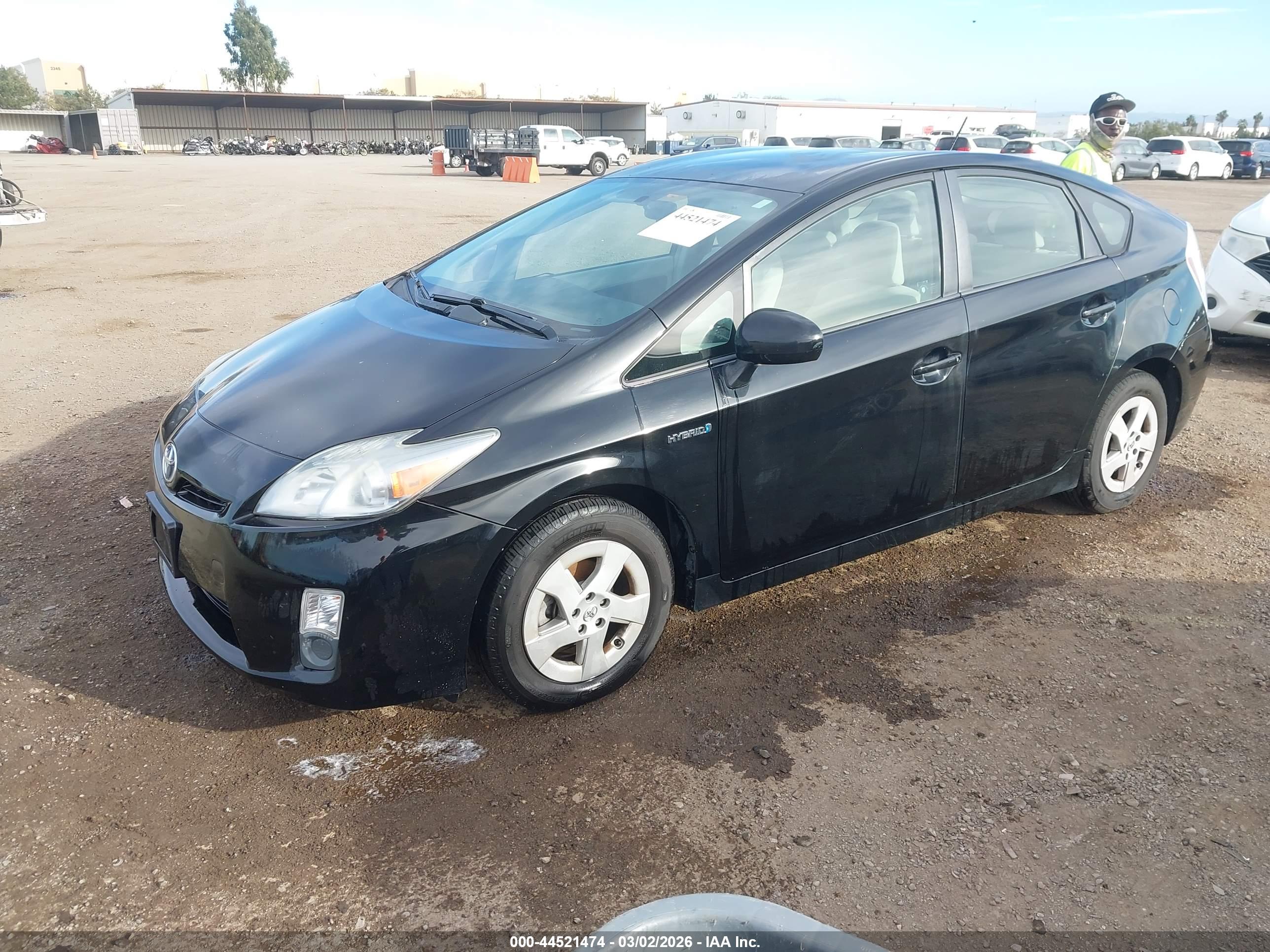 TOYOTA PRIUS image 2