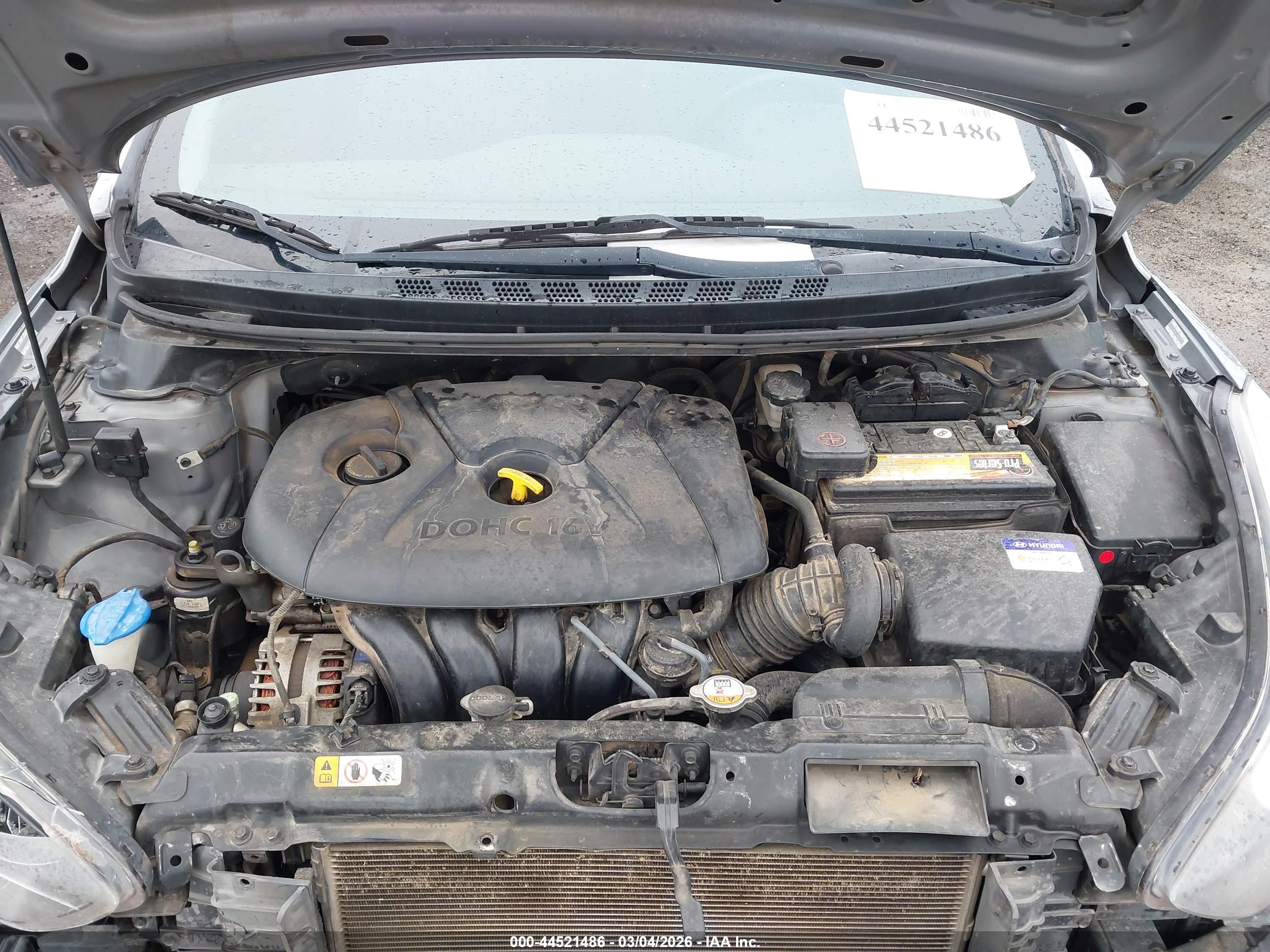 HYUNDAI ELANTRA image 10